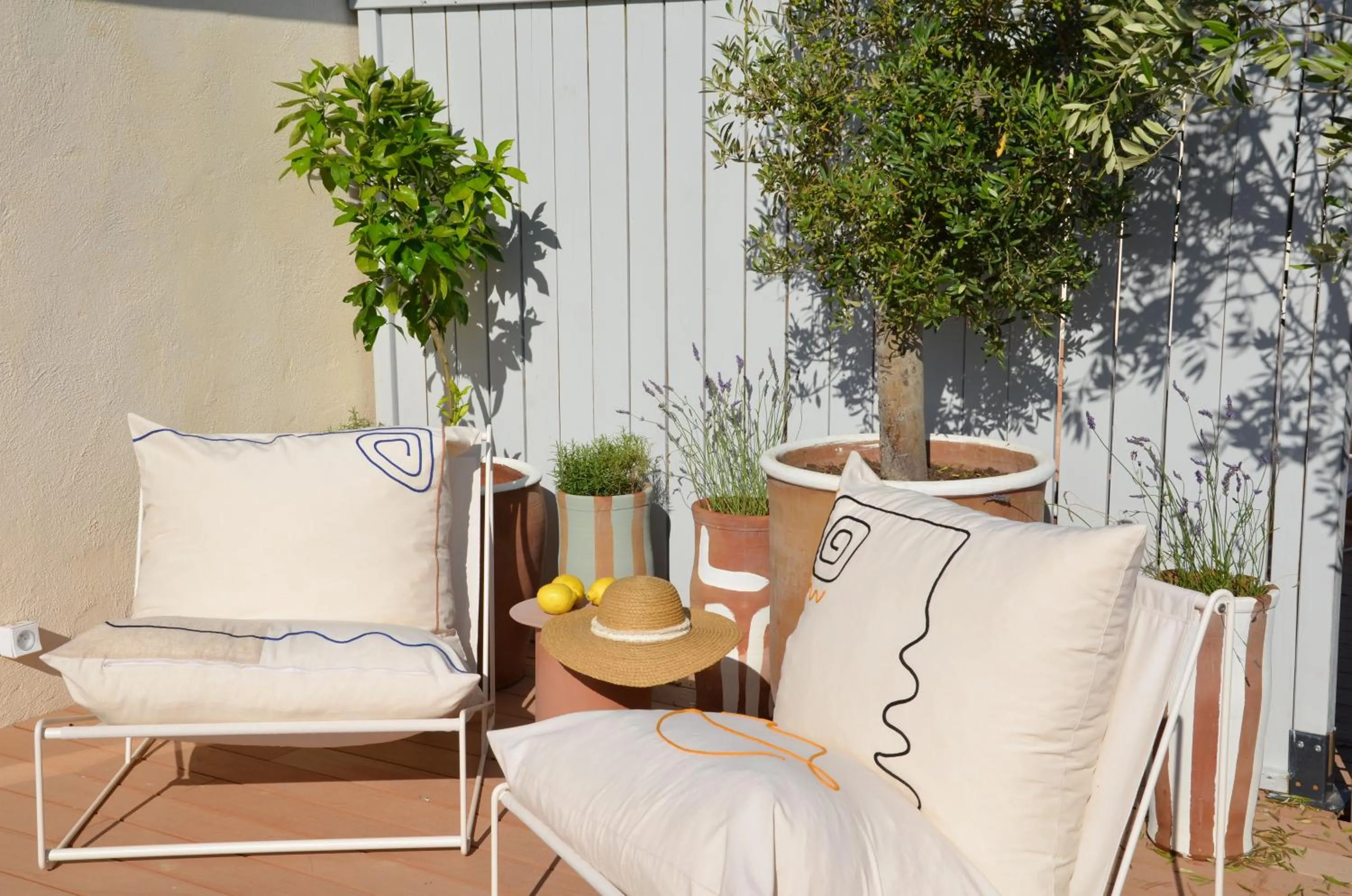 Patio in Hotel Maison Soleil