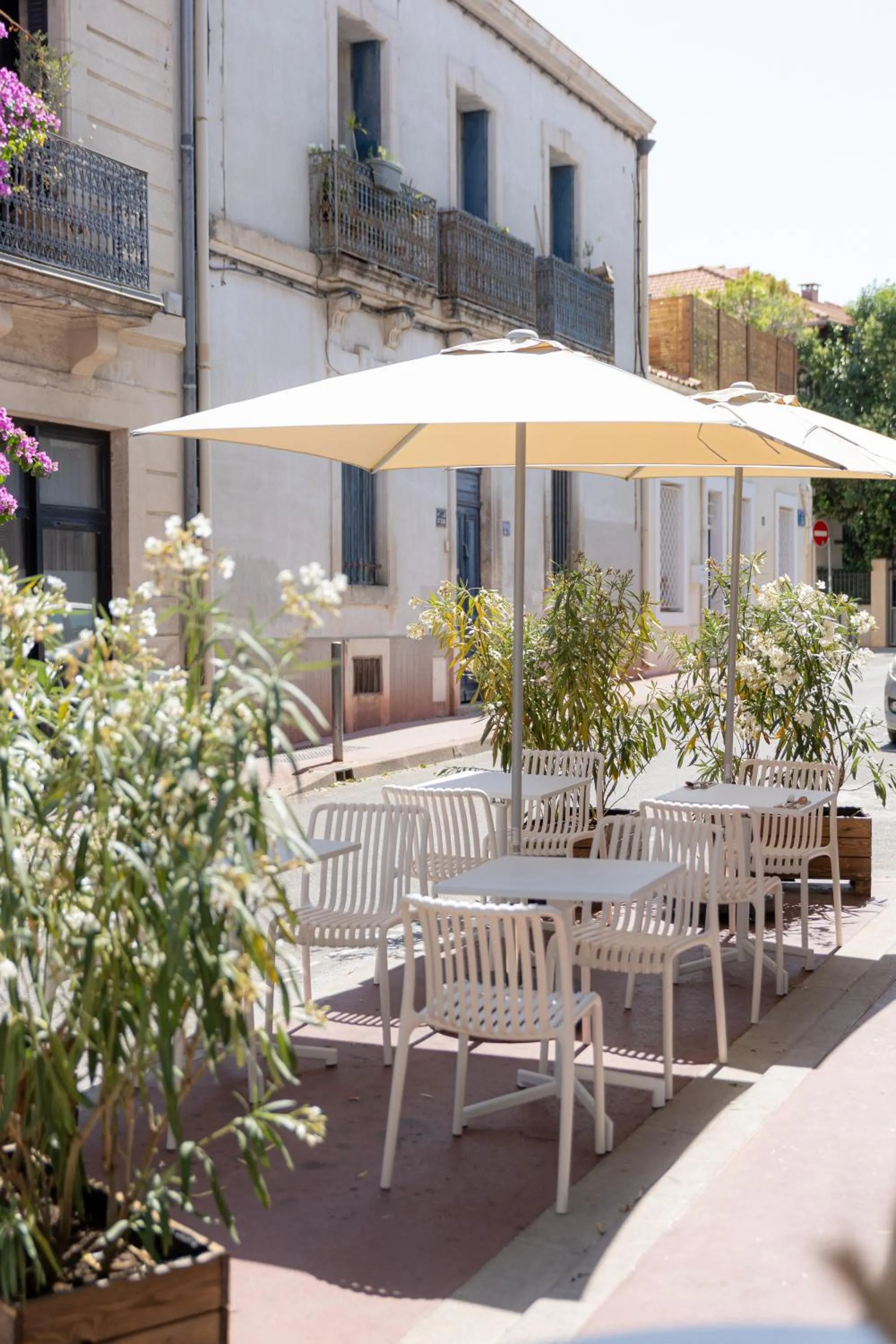 Patio in Hotel M Soleil - Montpellier Centre Saint Roch
