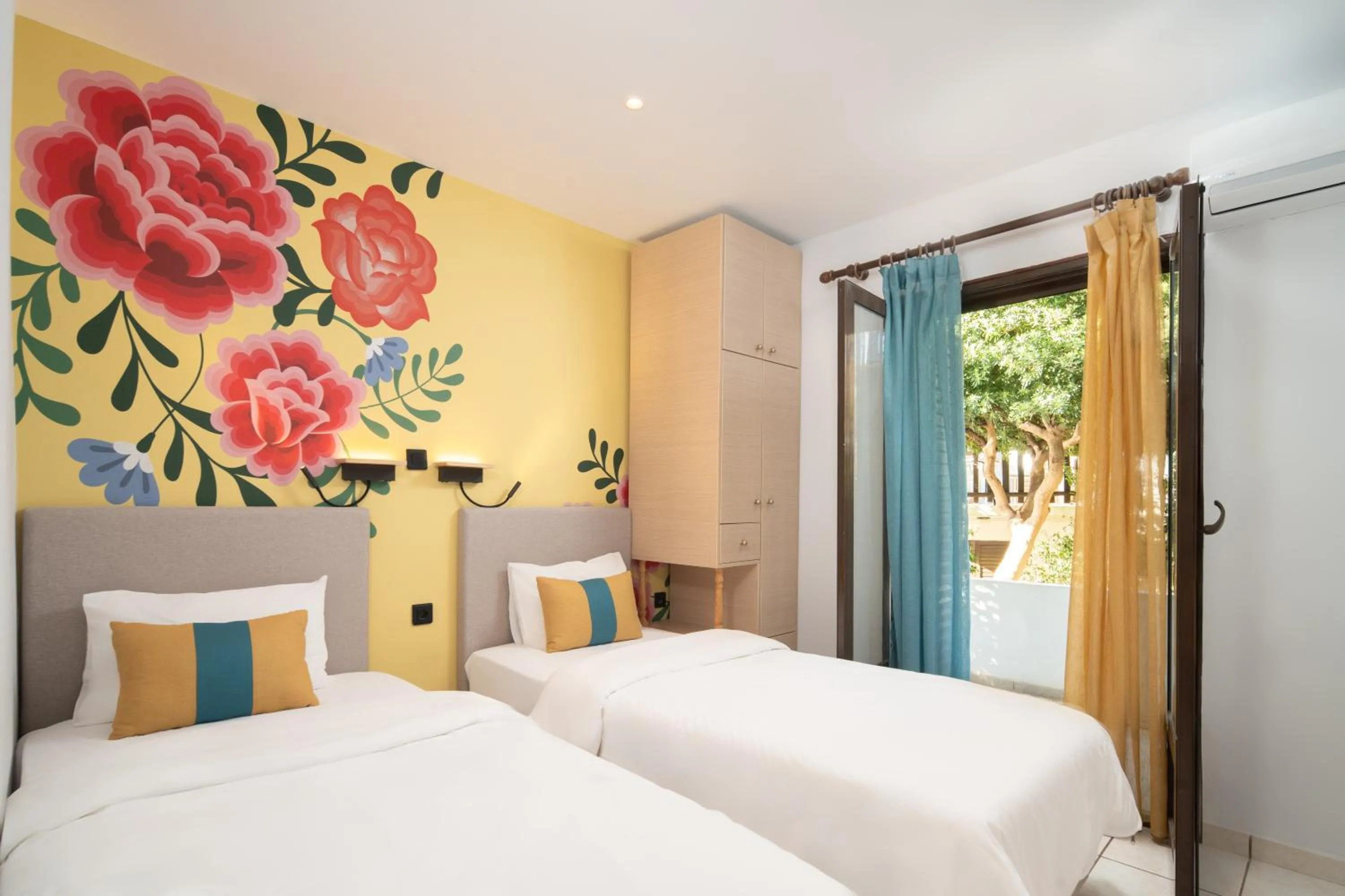 Bedroom, Bed in Monemvasia Green Apartments