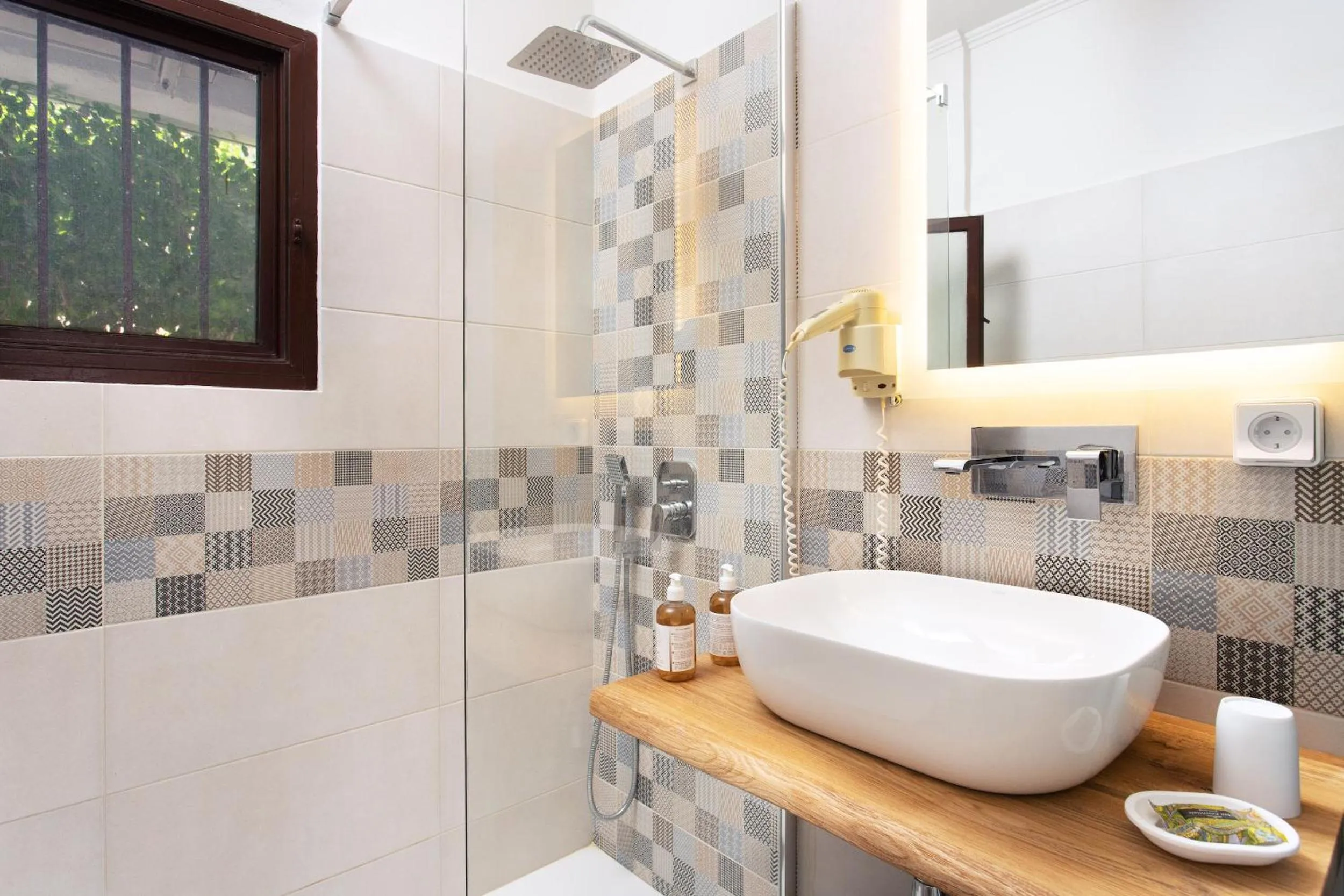 Bathroom in Monemvasia Green Apartments