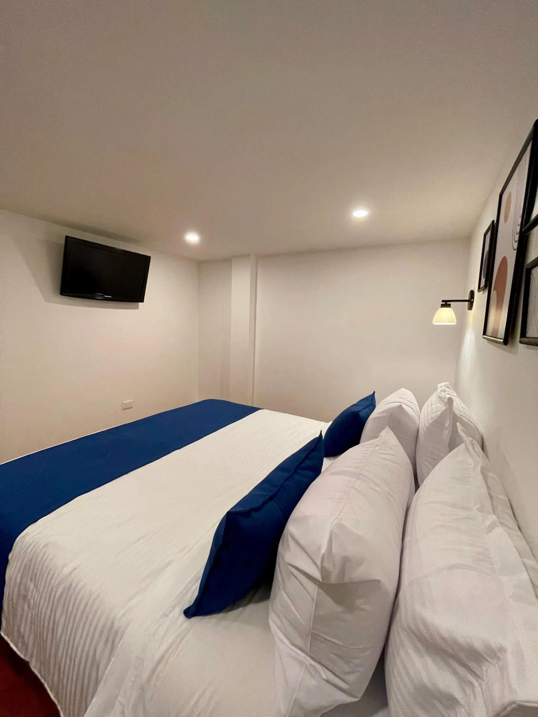 Bed in Hotel Embajada 44