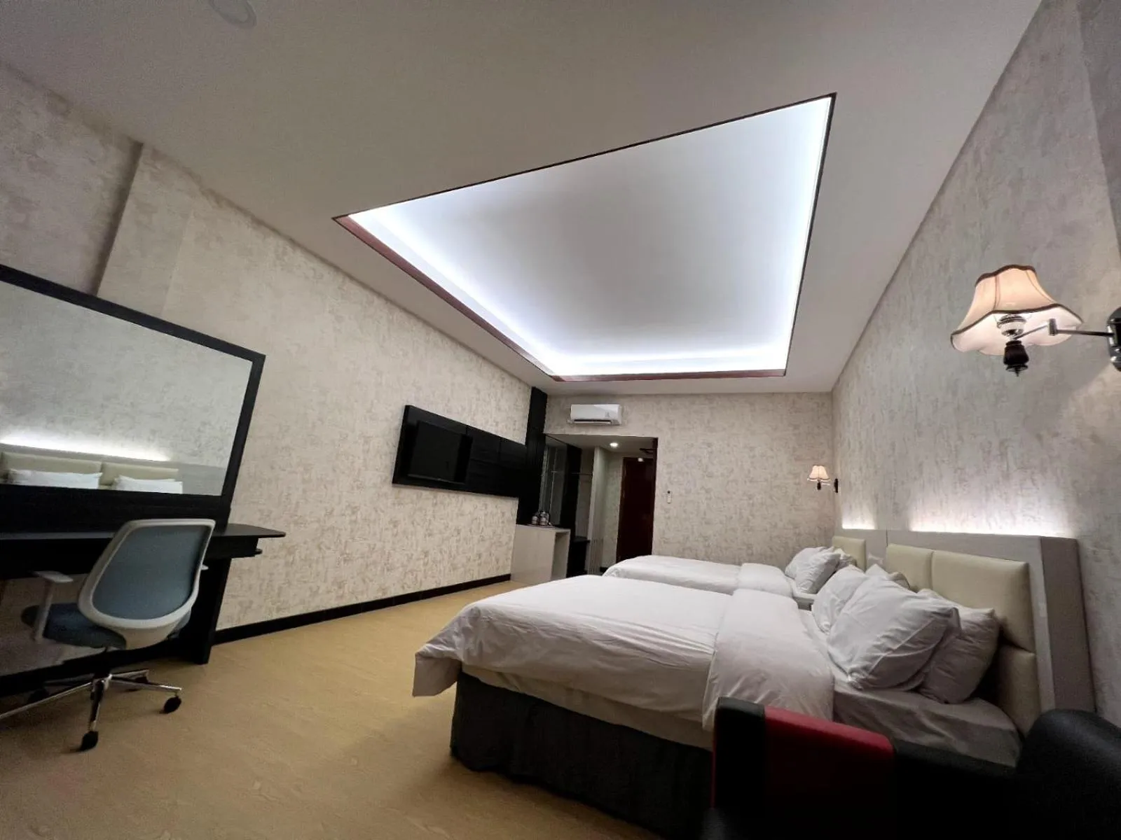 Bed in Grand Cahaya Hotel Pangandaran