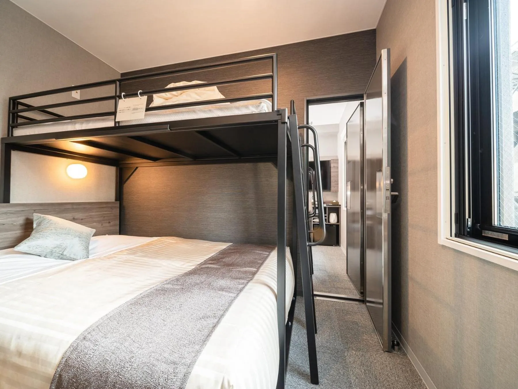 Bed in Super Hotel Premier Nagoya Sakuradoriguchi