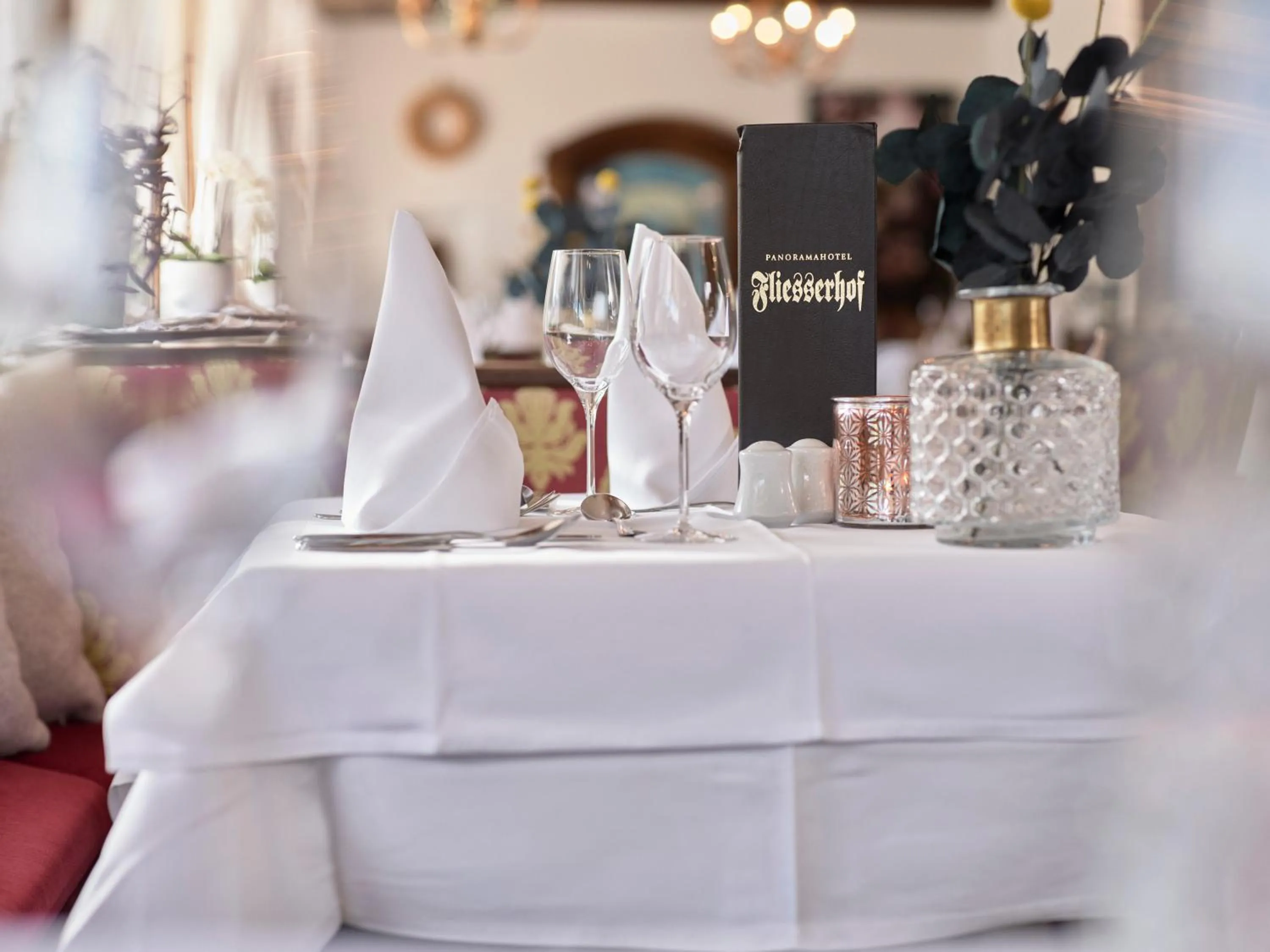 Restaurant/places to eat in Panoramahotel Fliesserhof