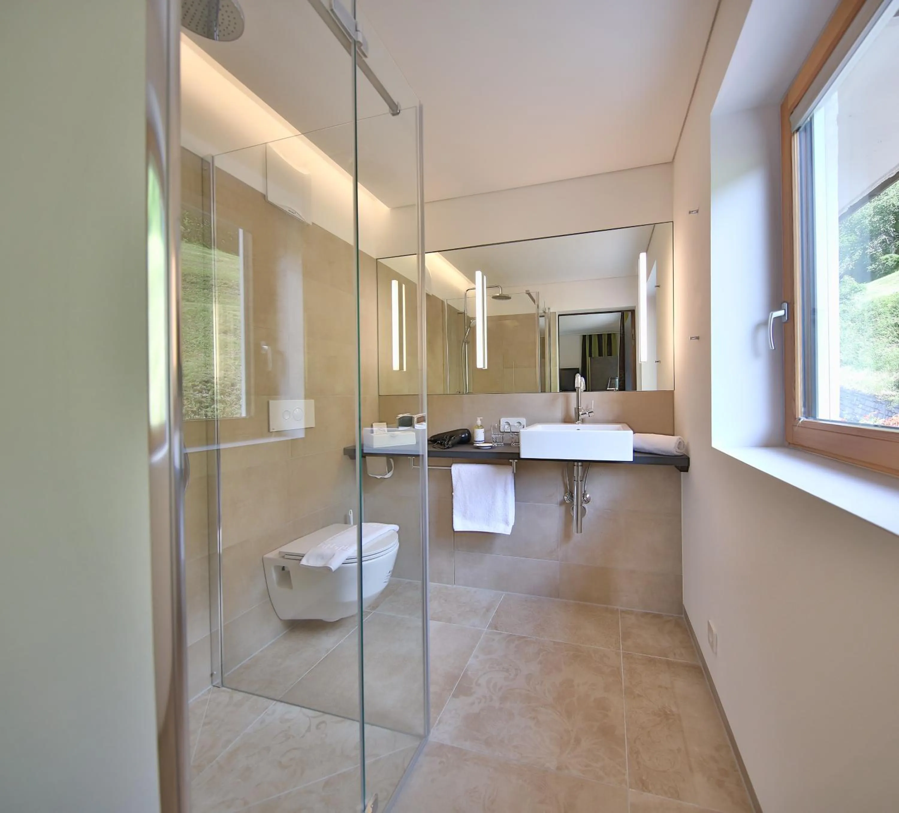 Bathroom in Panoramahotel Fliesserhof