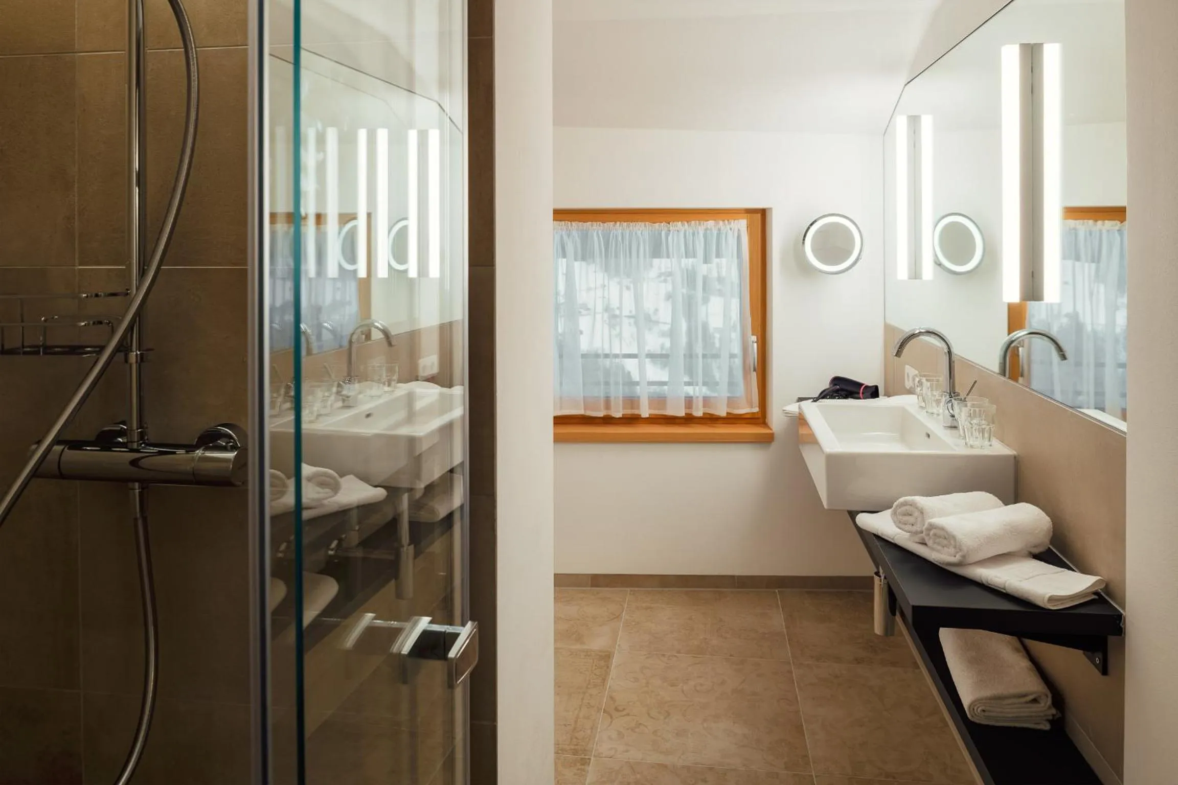 Photo of the whole room, Bed in Panoramahotel Fliesserhof