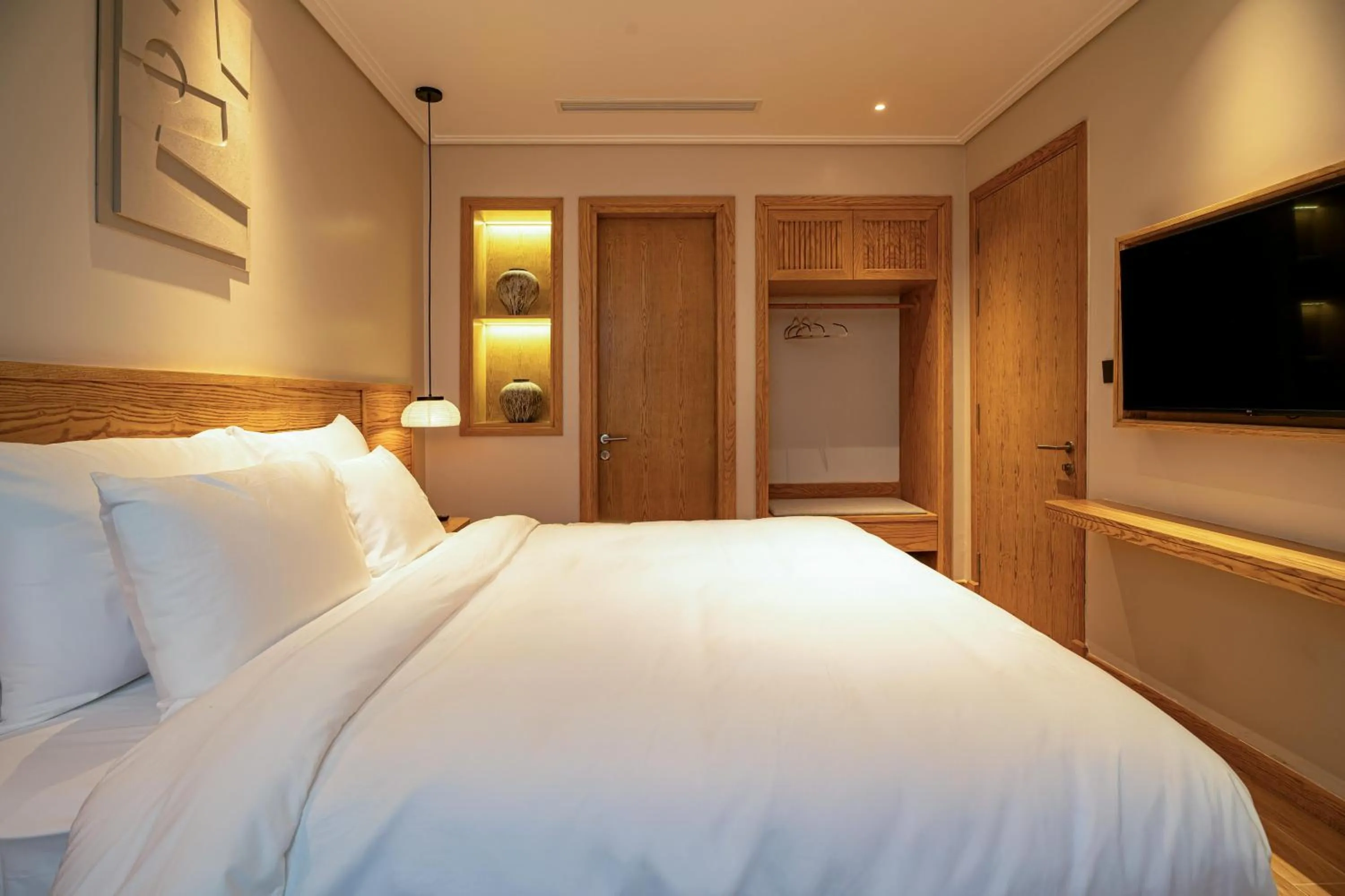 Bedroom, Bed in Nam Dat Hotel by D'Lecia Ha Long