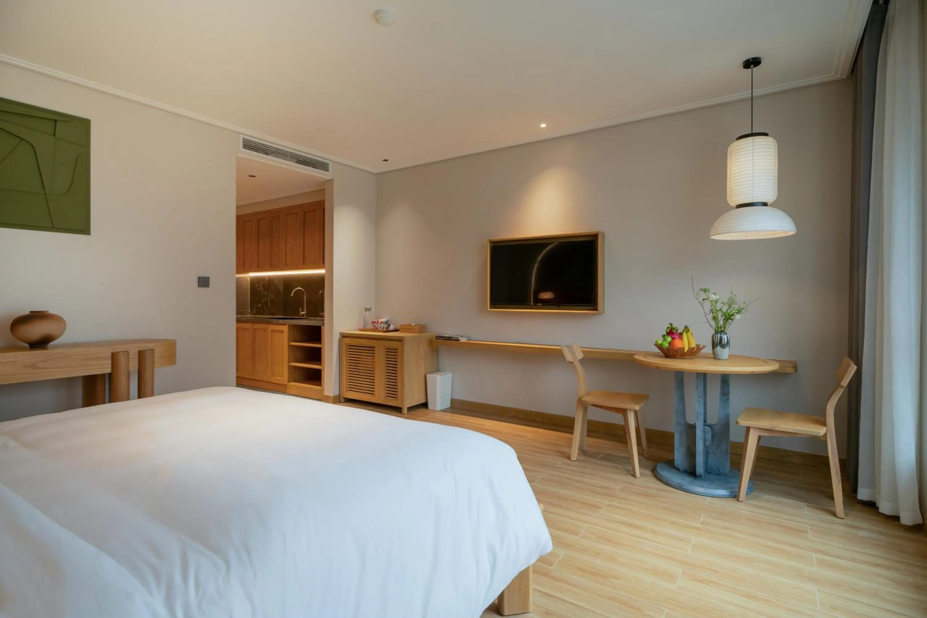 Photo of the whole room, Bed in Nam Dat Hotel by D'Lecia Ha Long