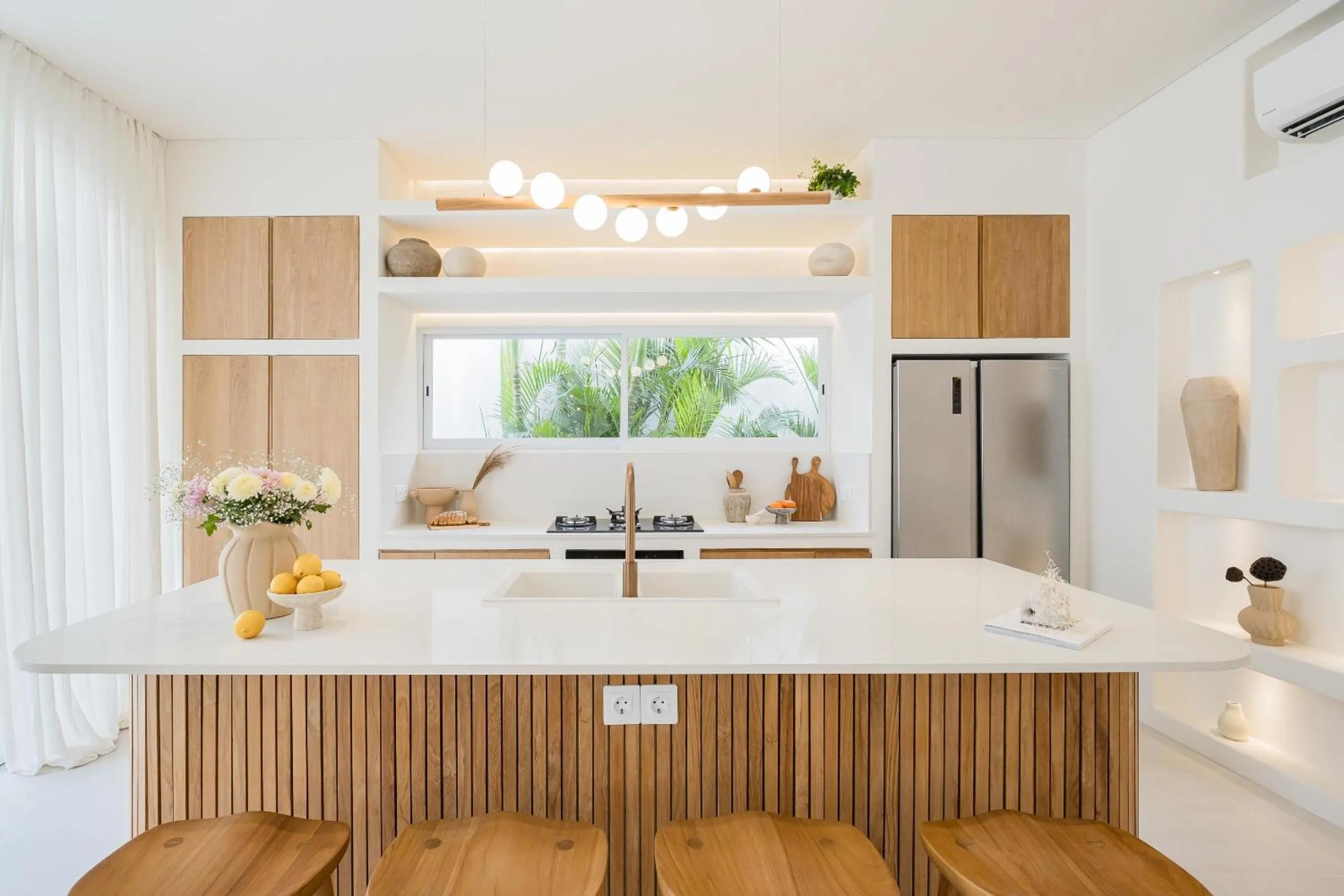 Kitchen or kitchenette in Mazari Villas