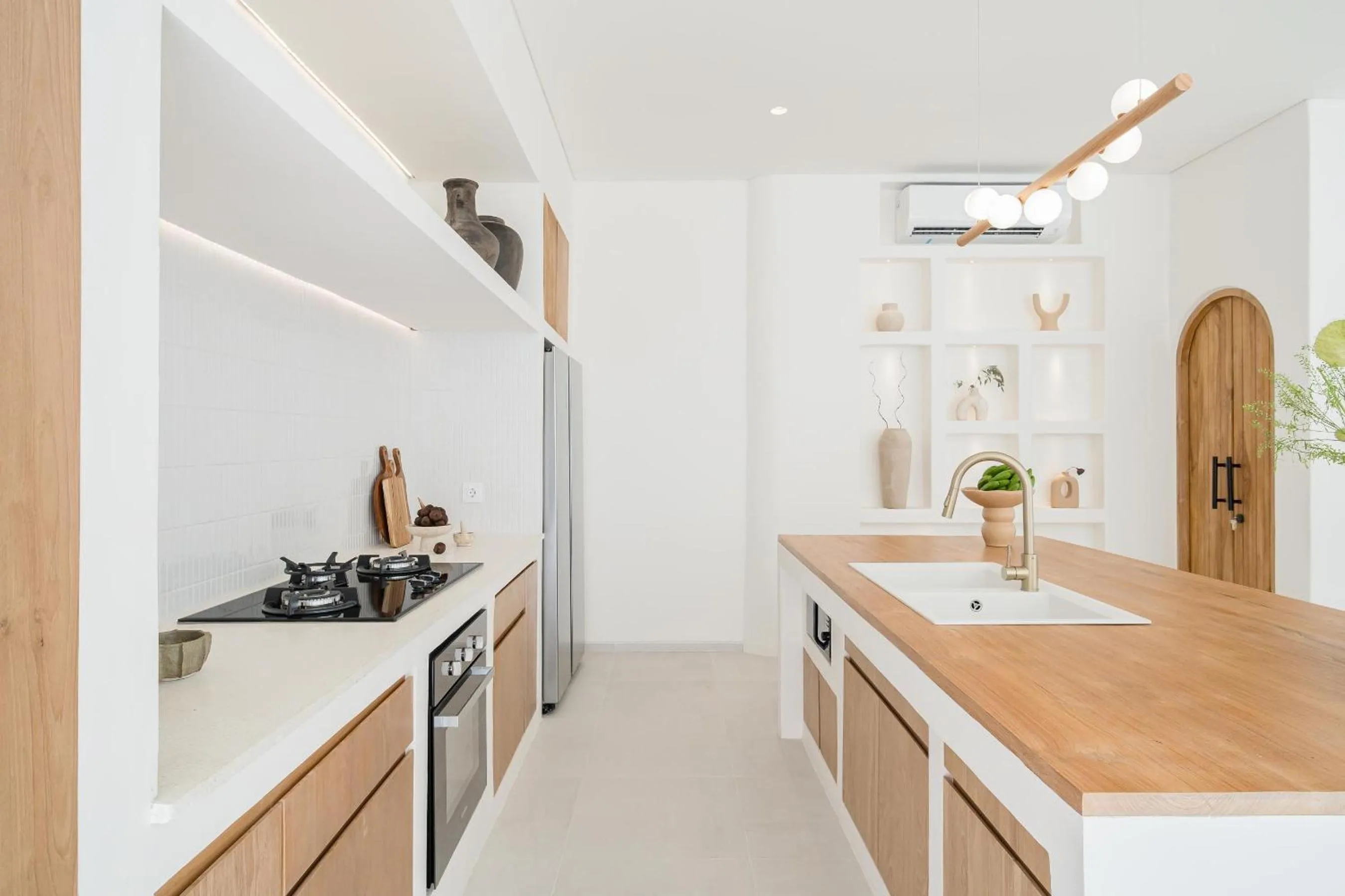 Kitchen or kitchenette in Mazari Villas