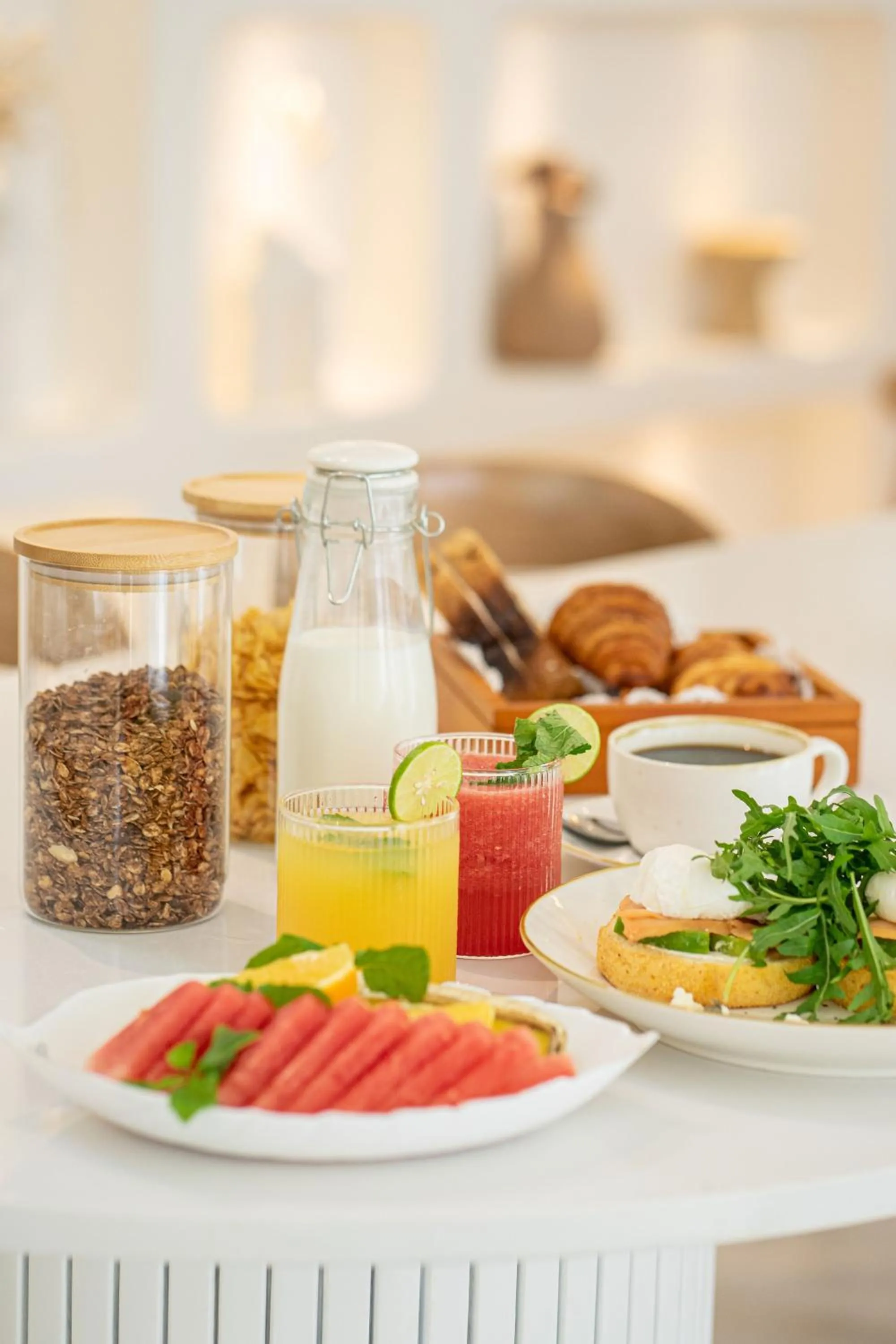 Breakfast in Mazari Villas