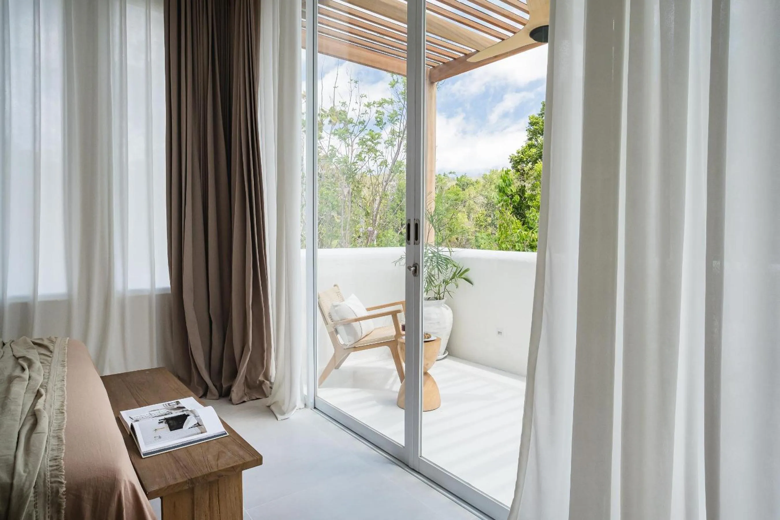 Bed in Mazari Villas