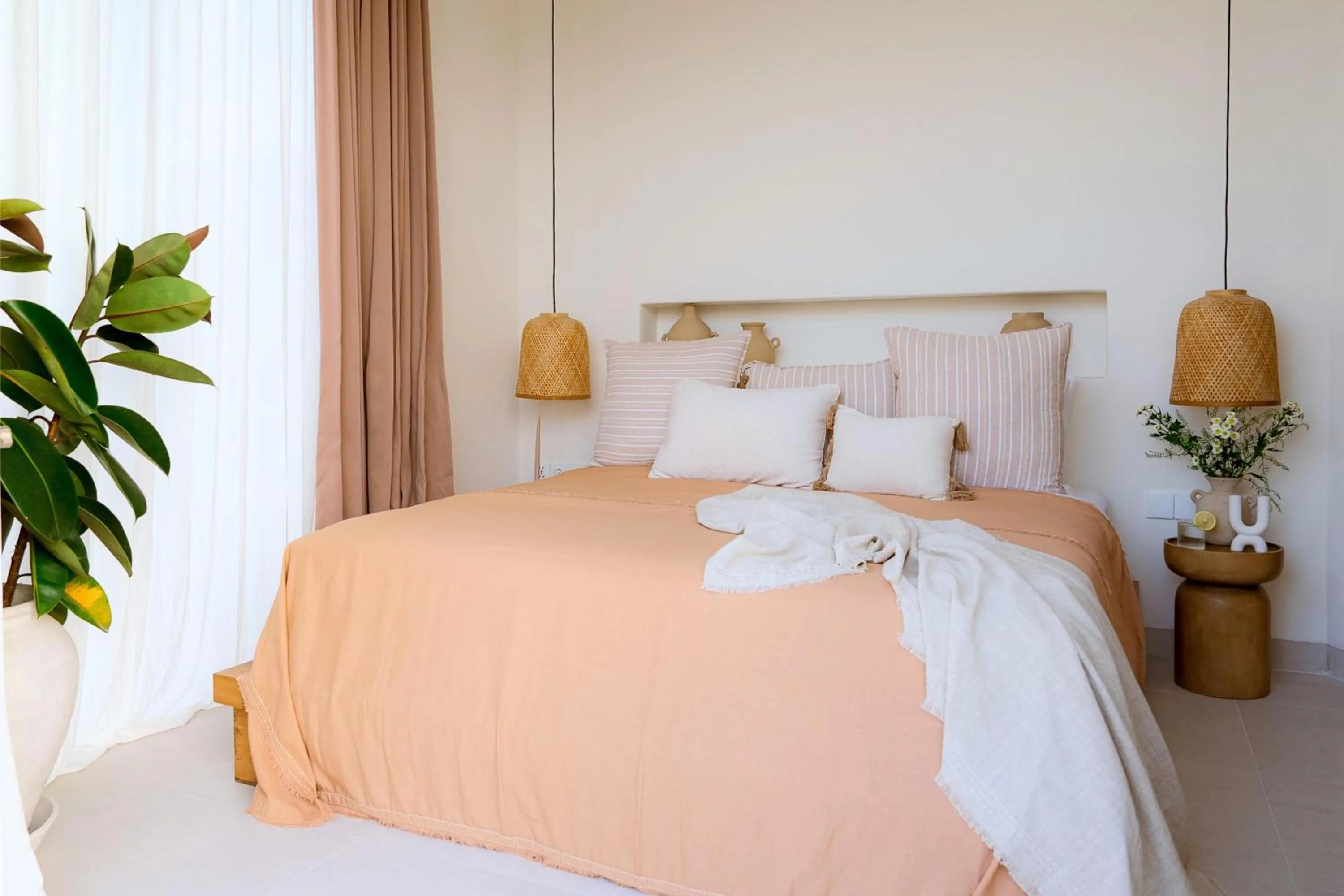 Bed in Mazari Villas