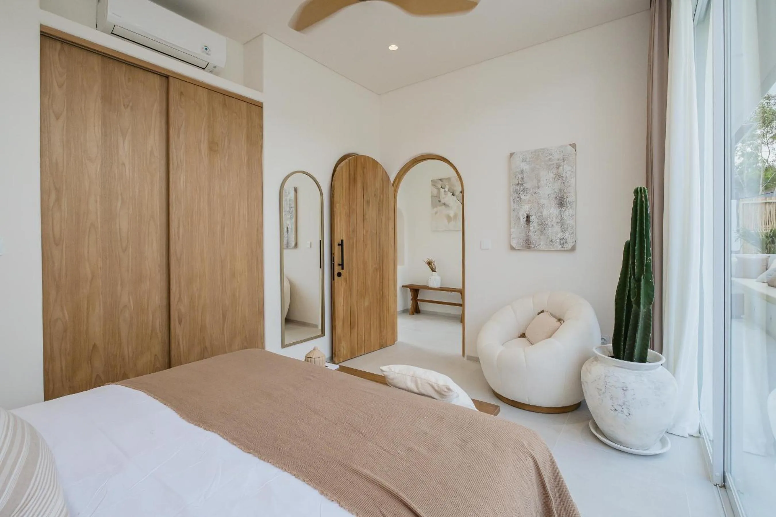 Bed in Mazari Villas