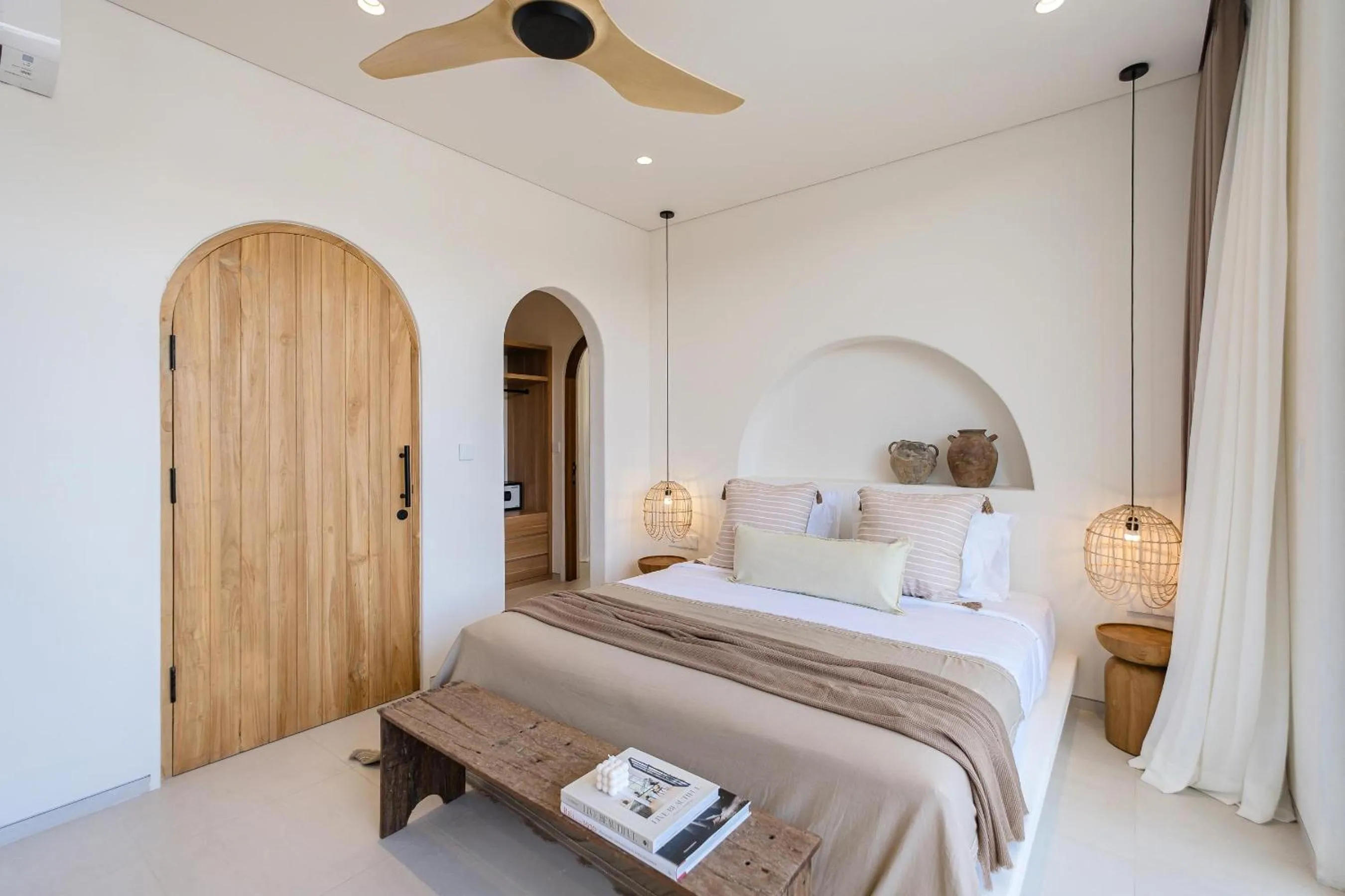 Bed in Mazari Villas