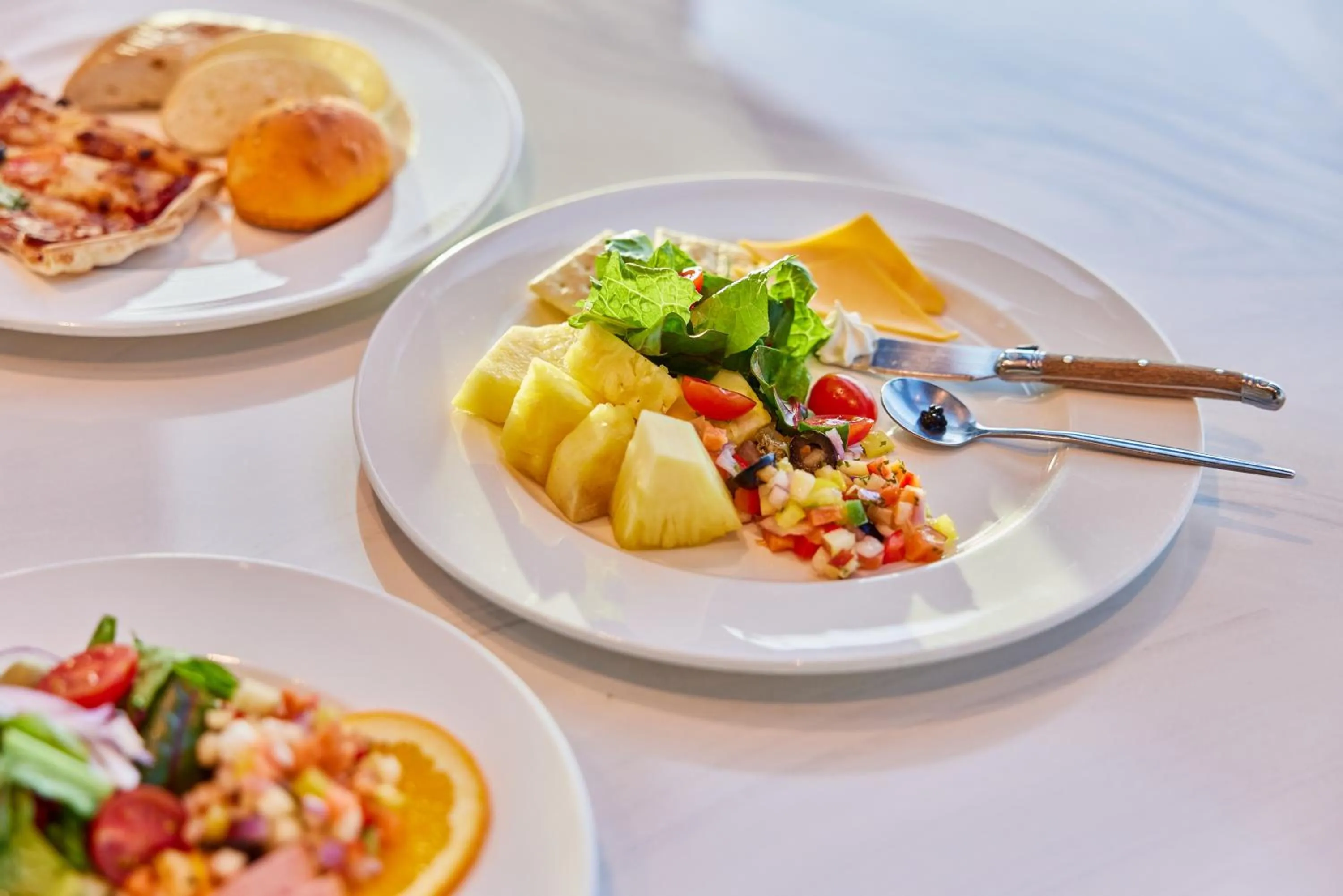 Restaurant/places to eat in MATIE Osiria