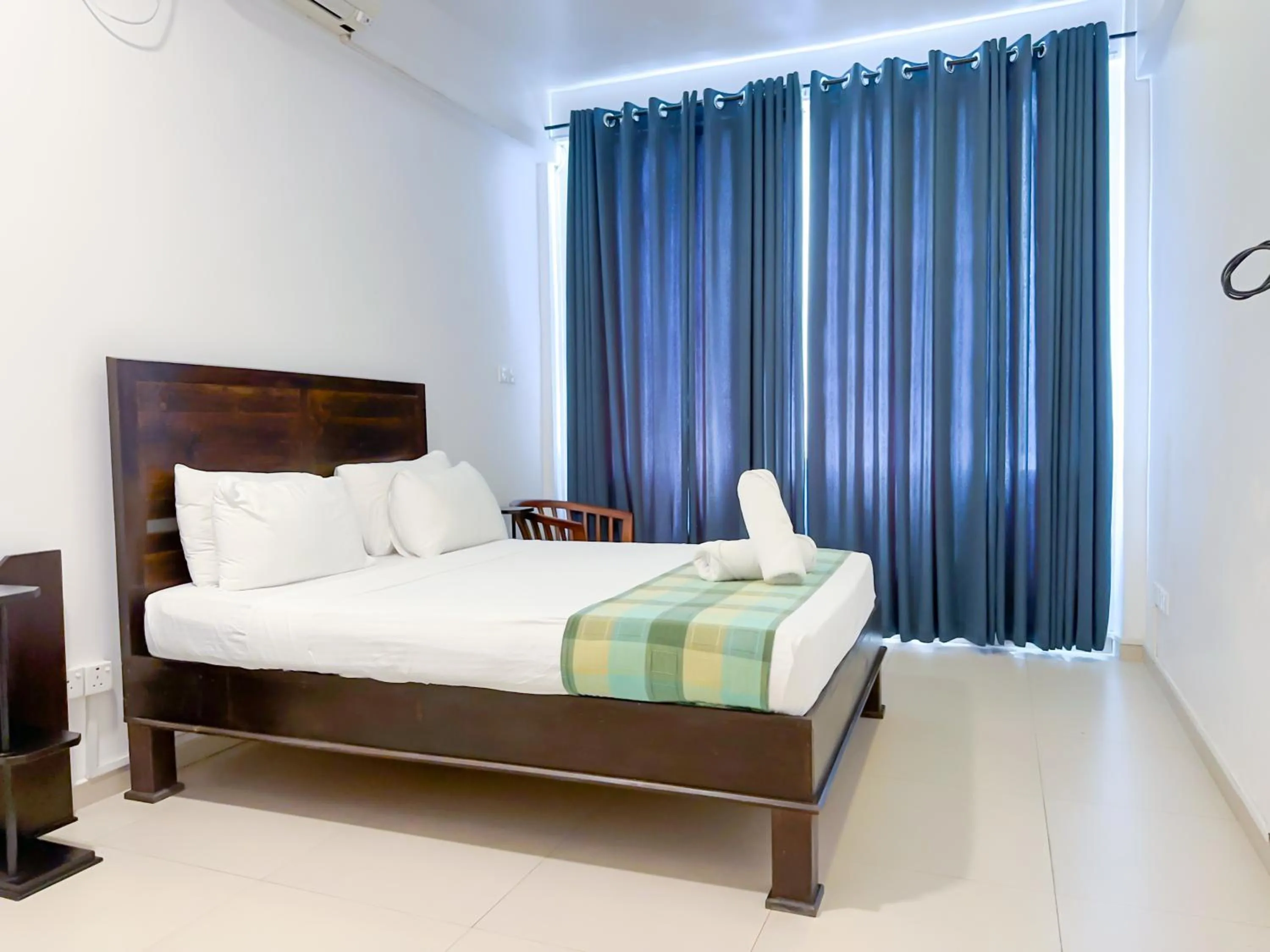 Bed in Twenty -Two Dazzle Bay