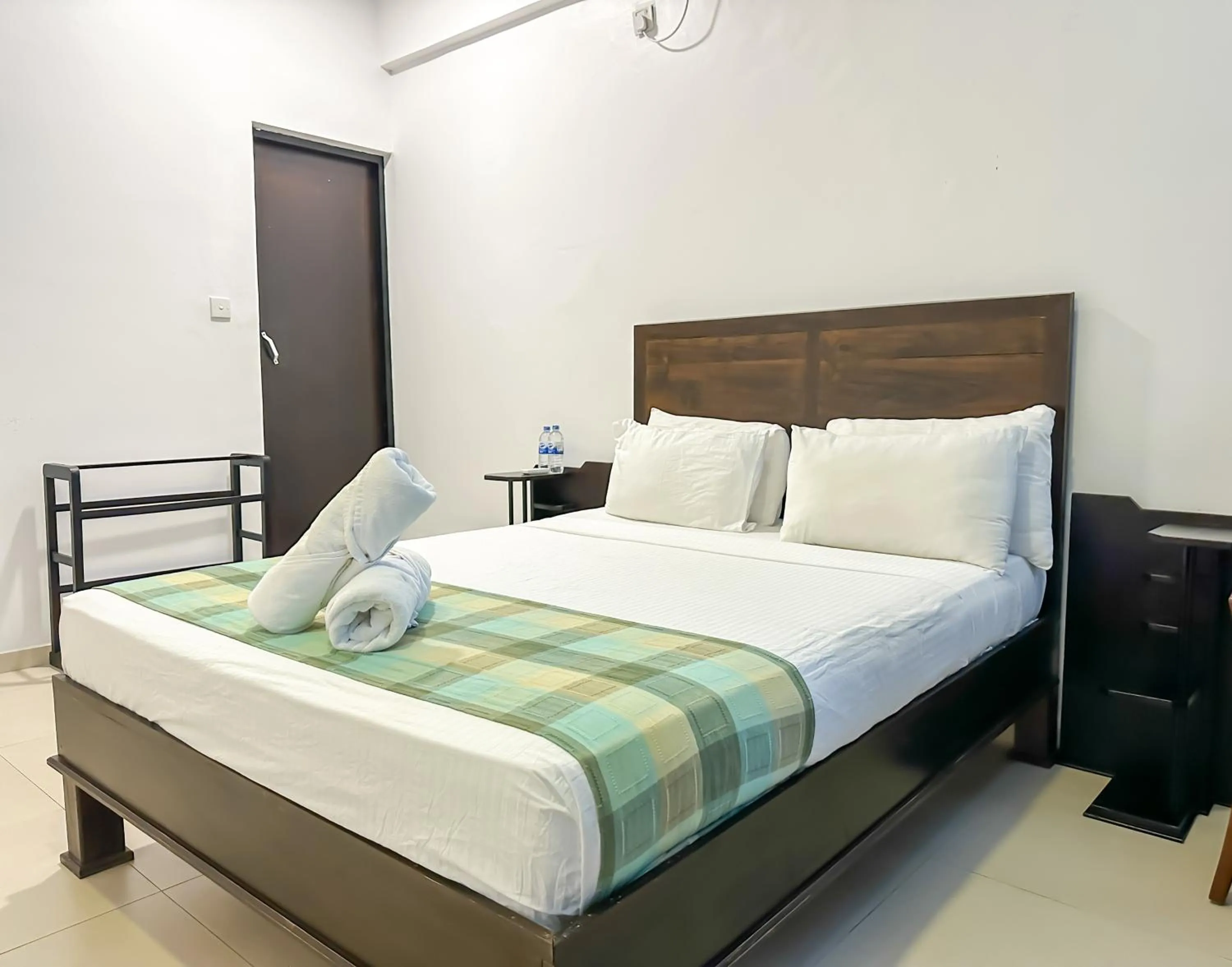 Bed in Twenty -Two Dazzle Bay