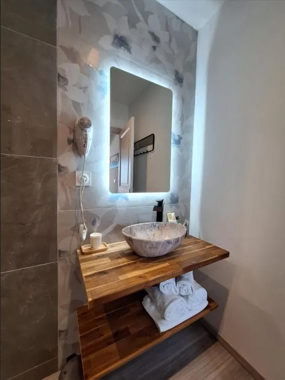 Bathroom in Domaine de la Mautanne