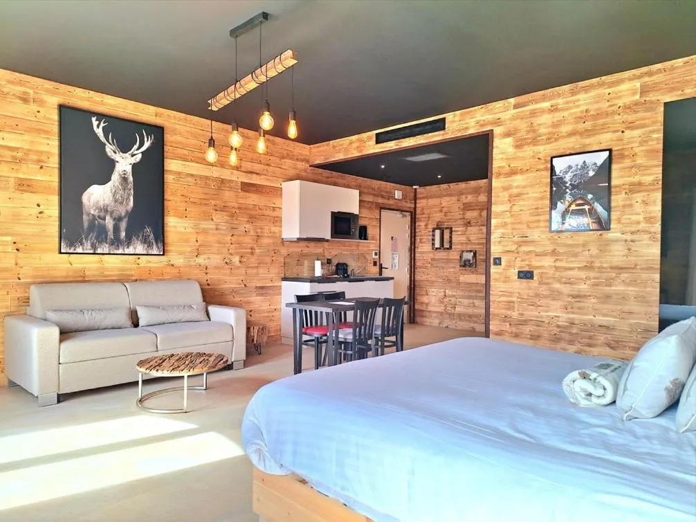 Bed in Domaine de la Mautanne