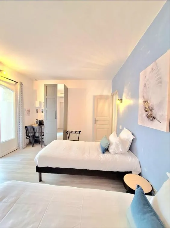 Bed in Domaine de la Mautanne