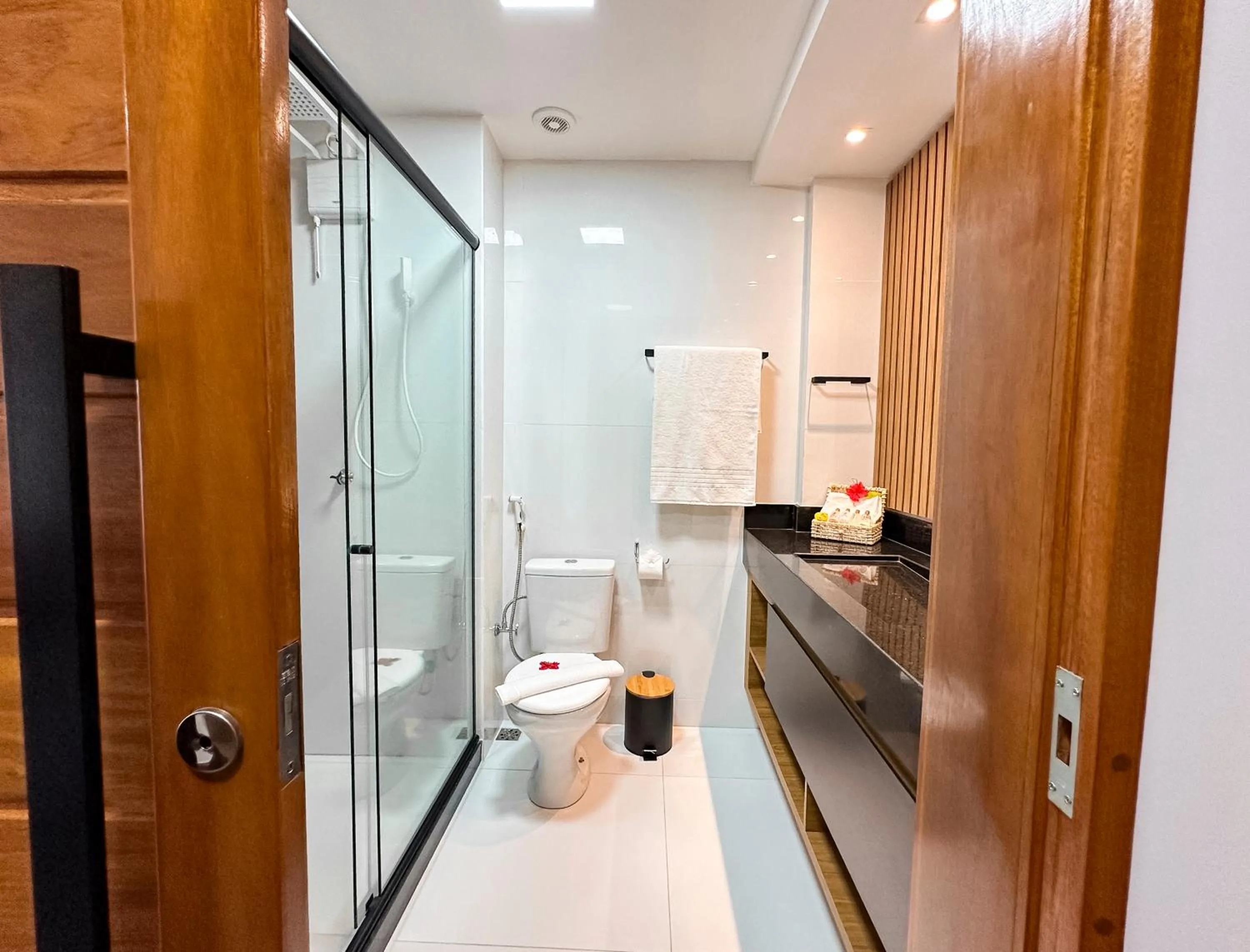 Bathroom in Aloha Palace Hotel