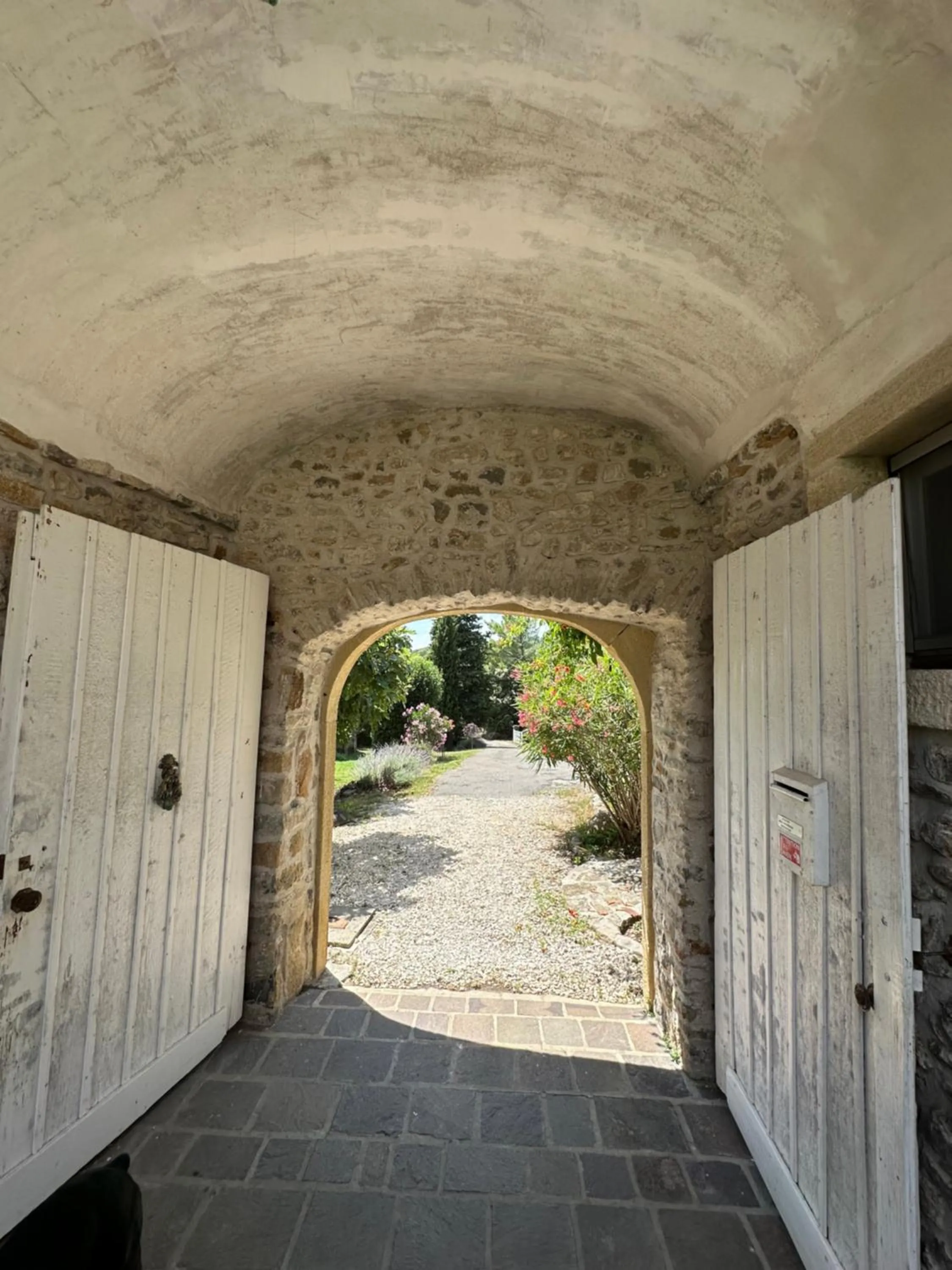 Property building in Chambre d'hôtes, Mas de Louise
