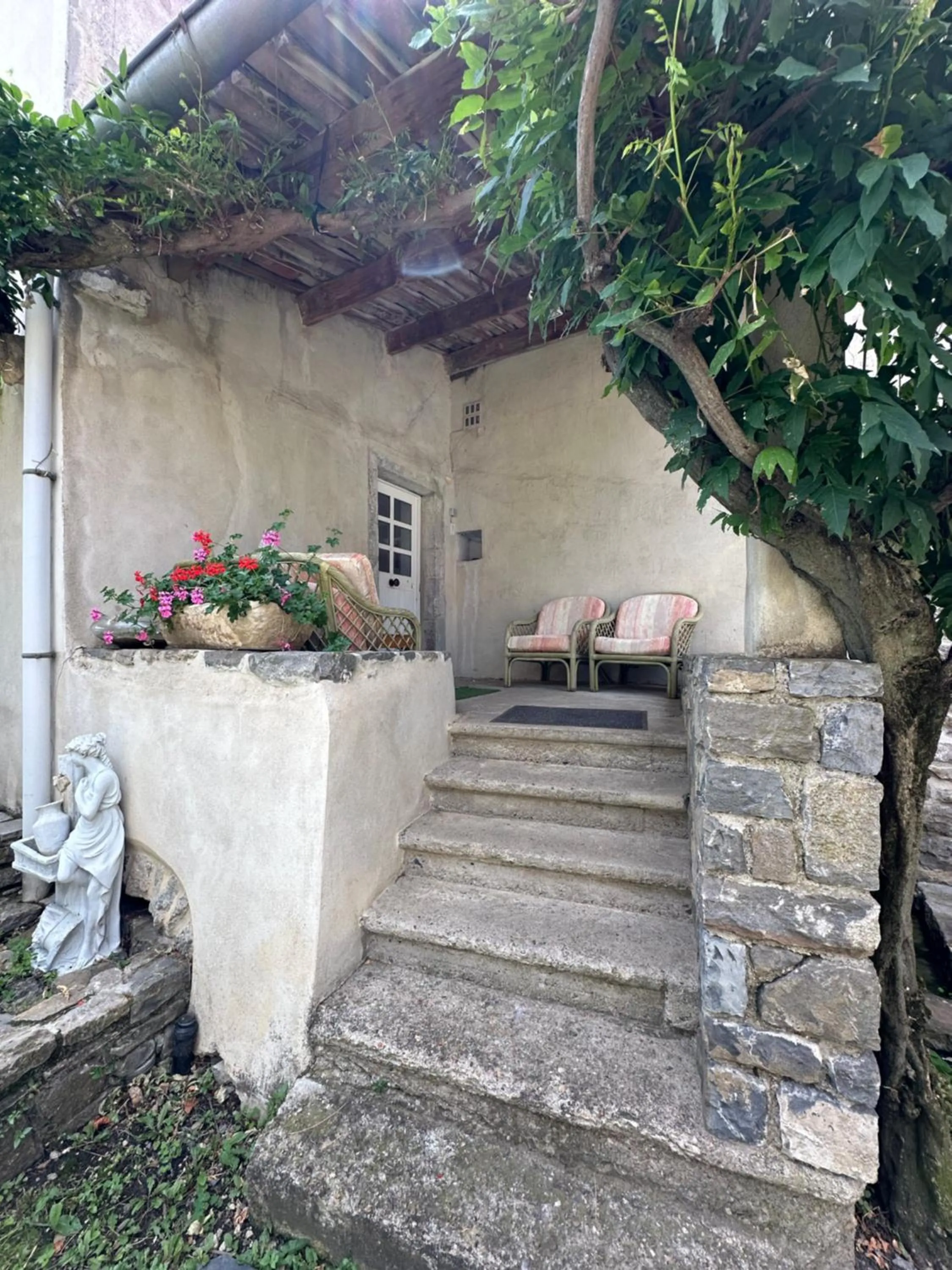 Property building in Chambre d'hôtes, Mas de Louise