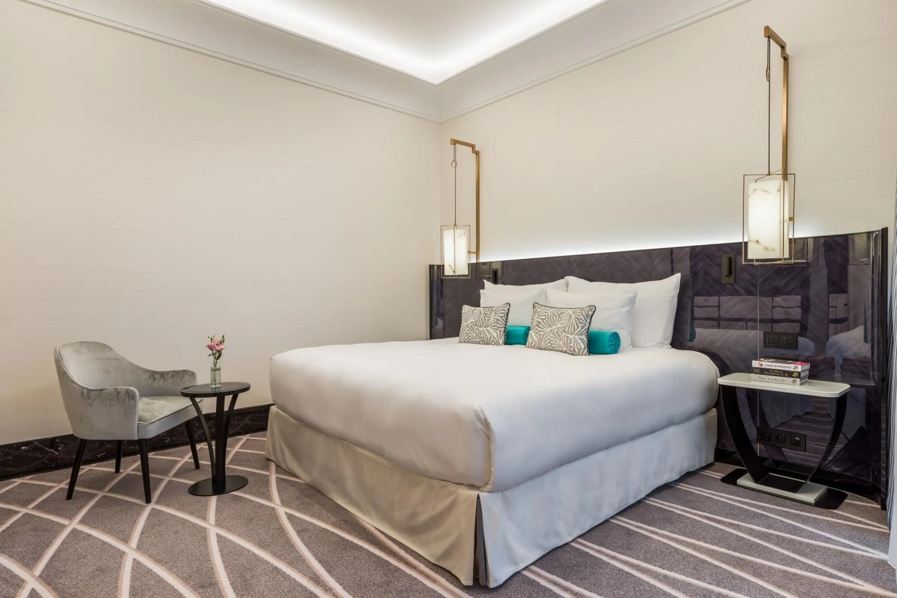 Bed in Maison Albar - Le Victoria