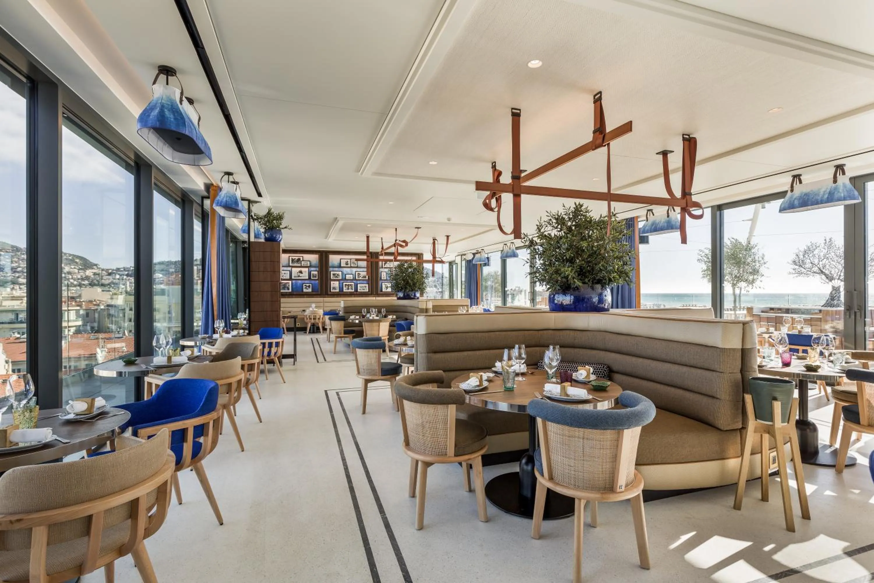 Restaurant/places to eat in Maison Albar - Le Victoria