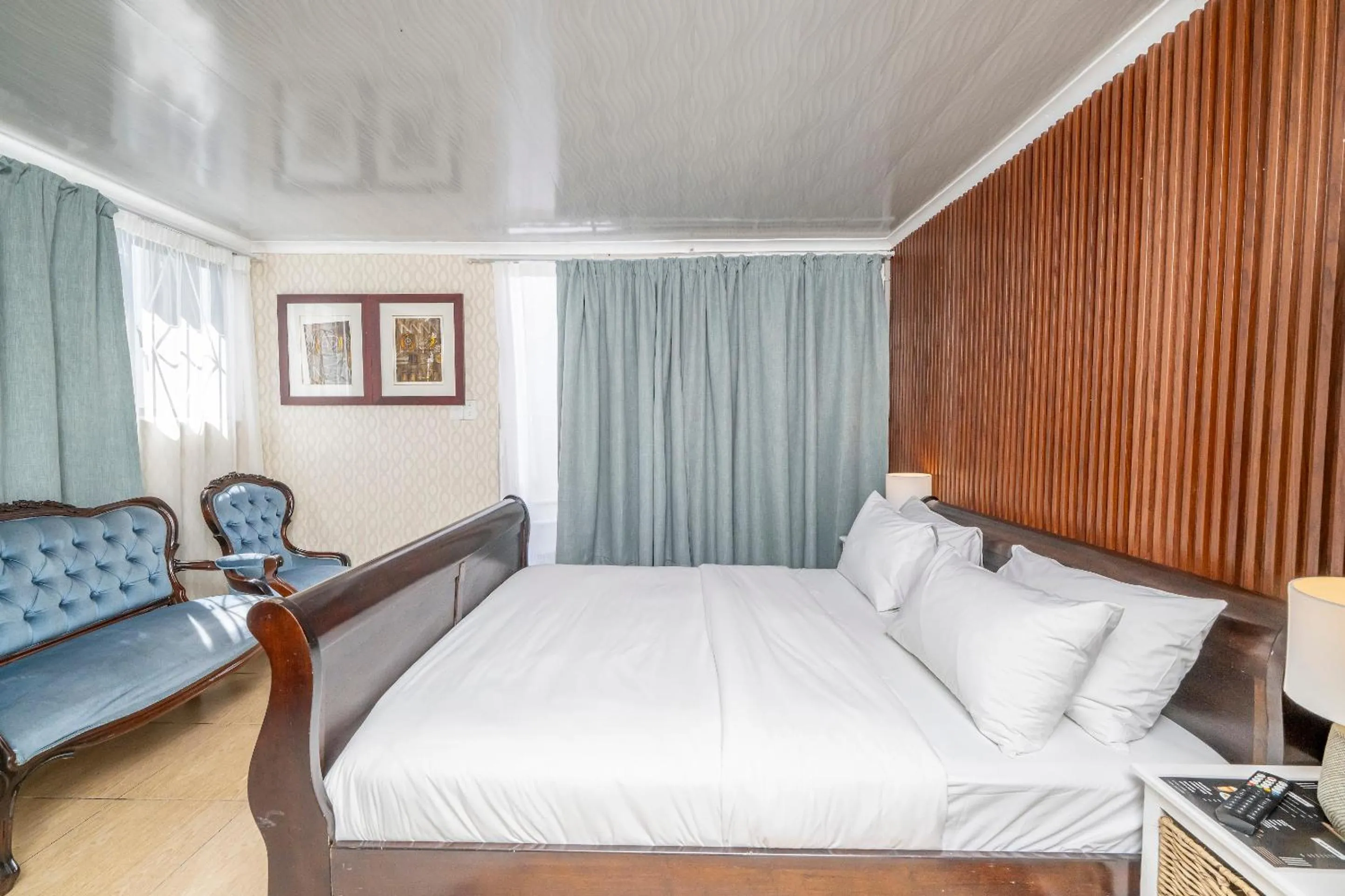 Bed in Prime Executive Accommodation