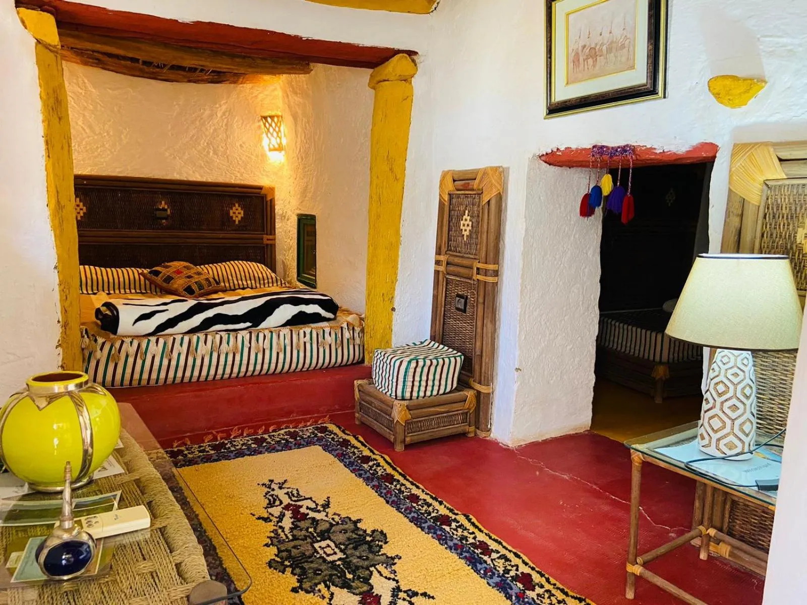 Bed in DAR INFIANE Tata