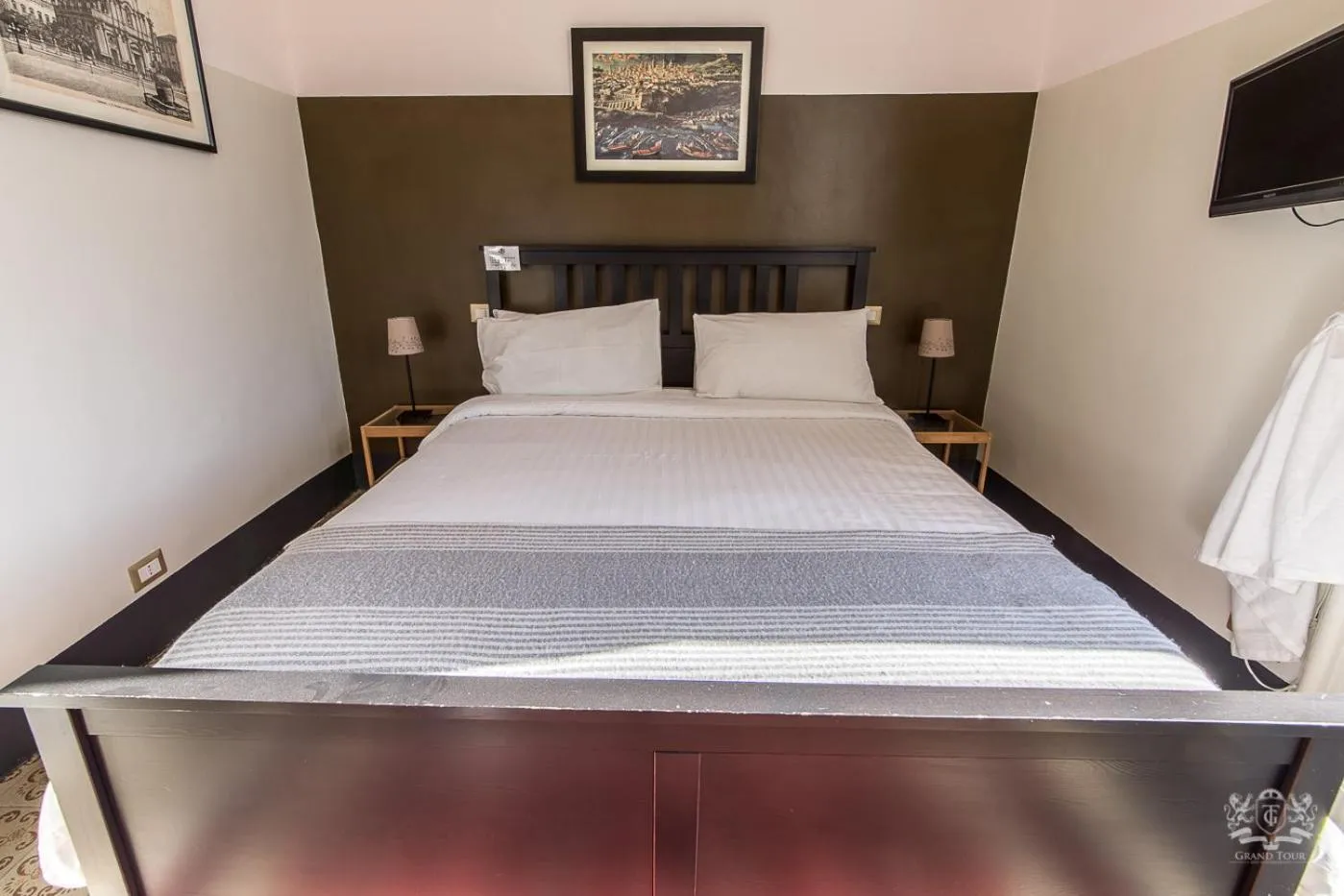 Photo of the whole room, Bed in Grand Tour Design Guest House Catania Self Check-in