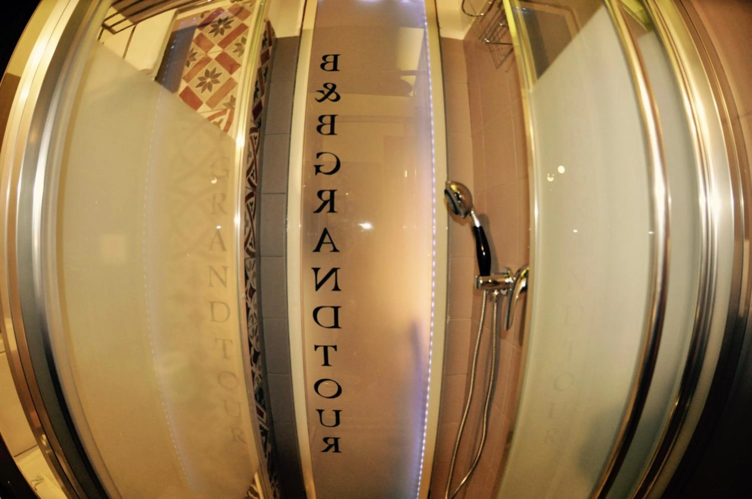 Bathroom in Grand Tour Design Guest House Catania Self Check-in