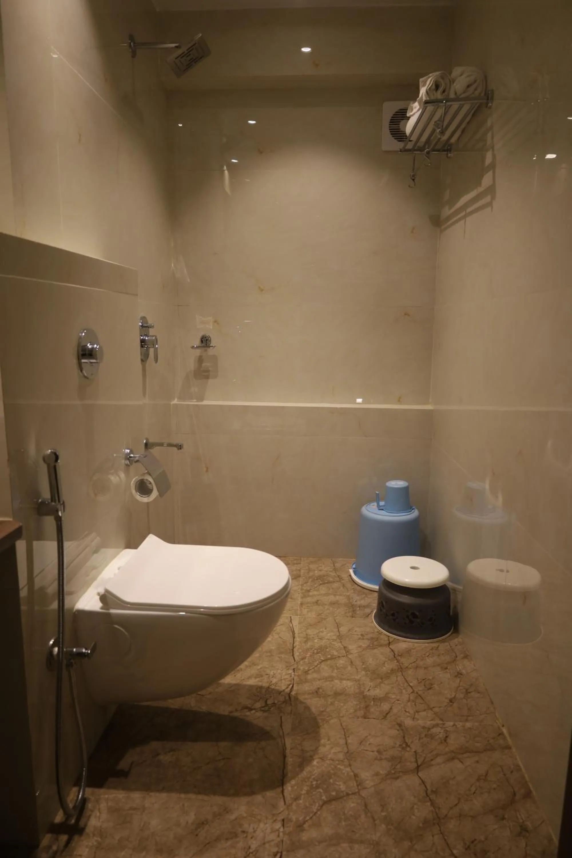 Shower in Hotel Prestige Residency