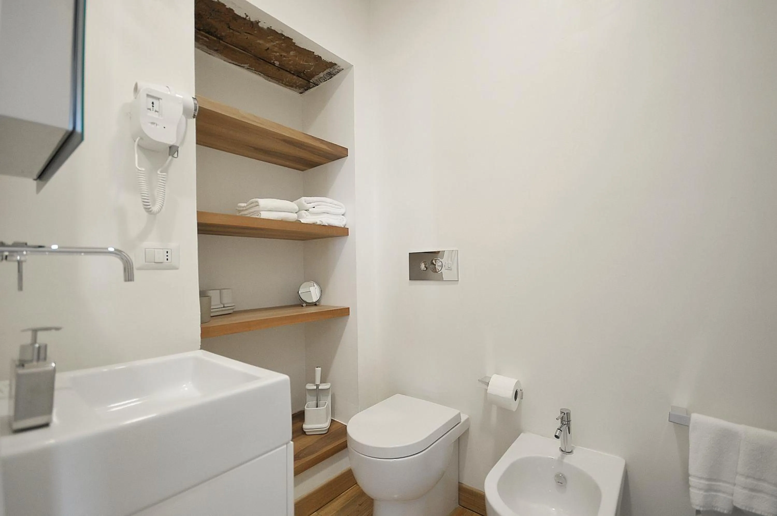 Shower in Villa Battista srl