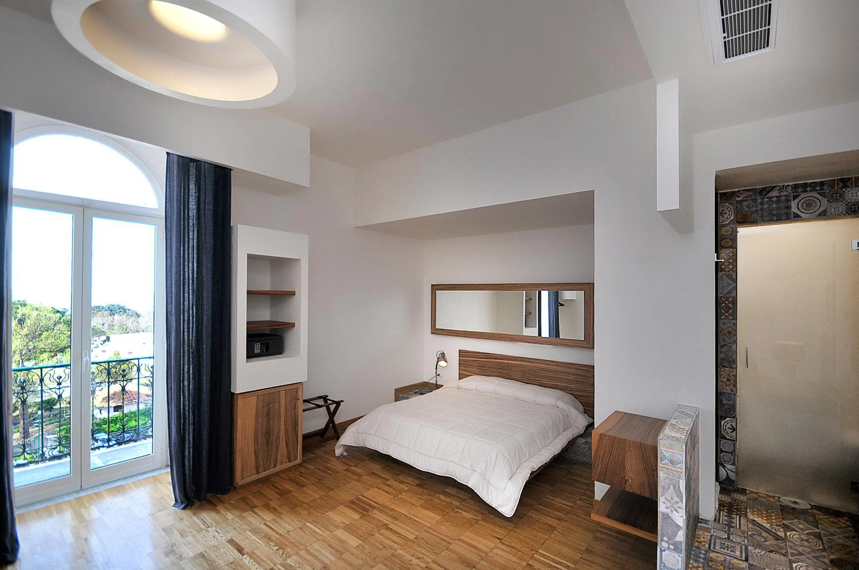 Toilet, Bed in Villa Battista srl