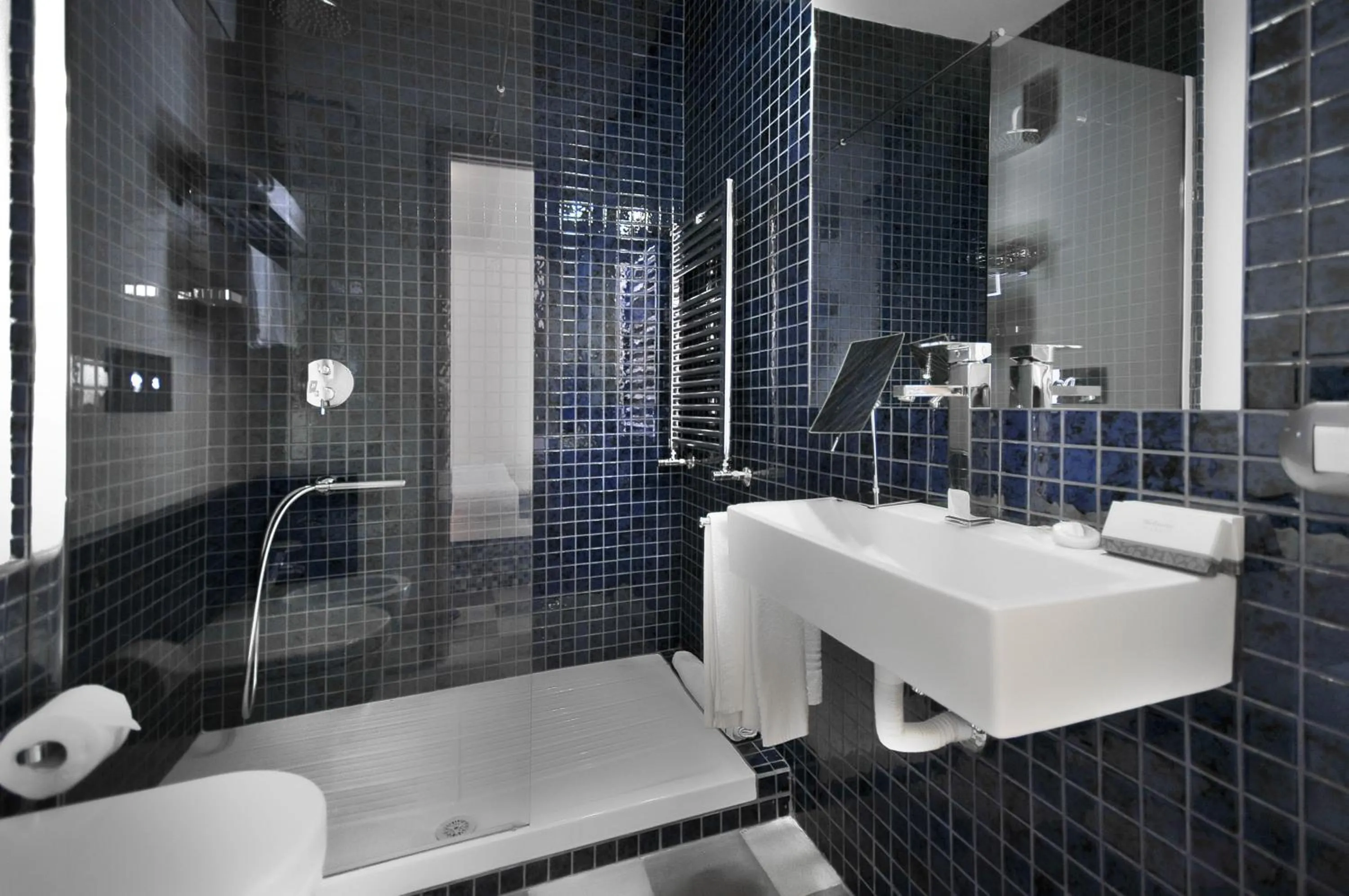 Bathroom in Villa Battista srl