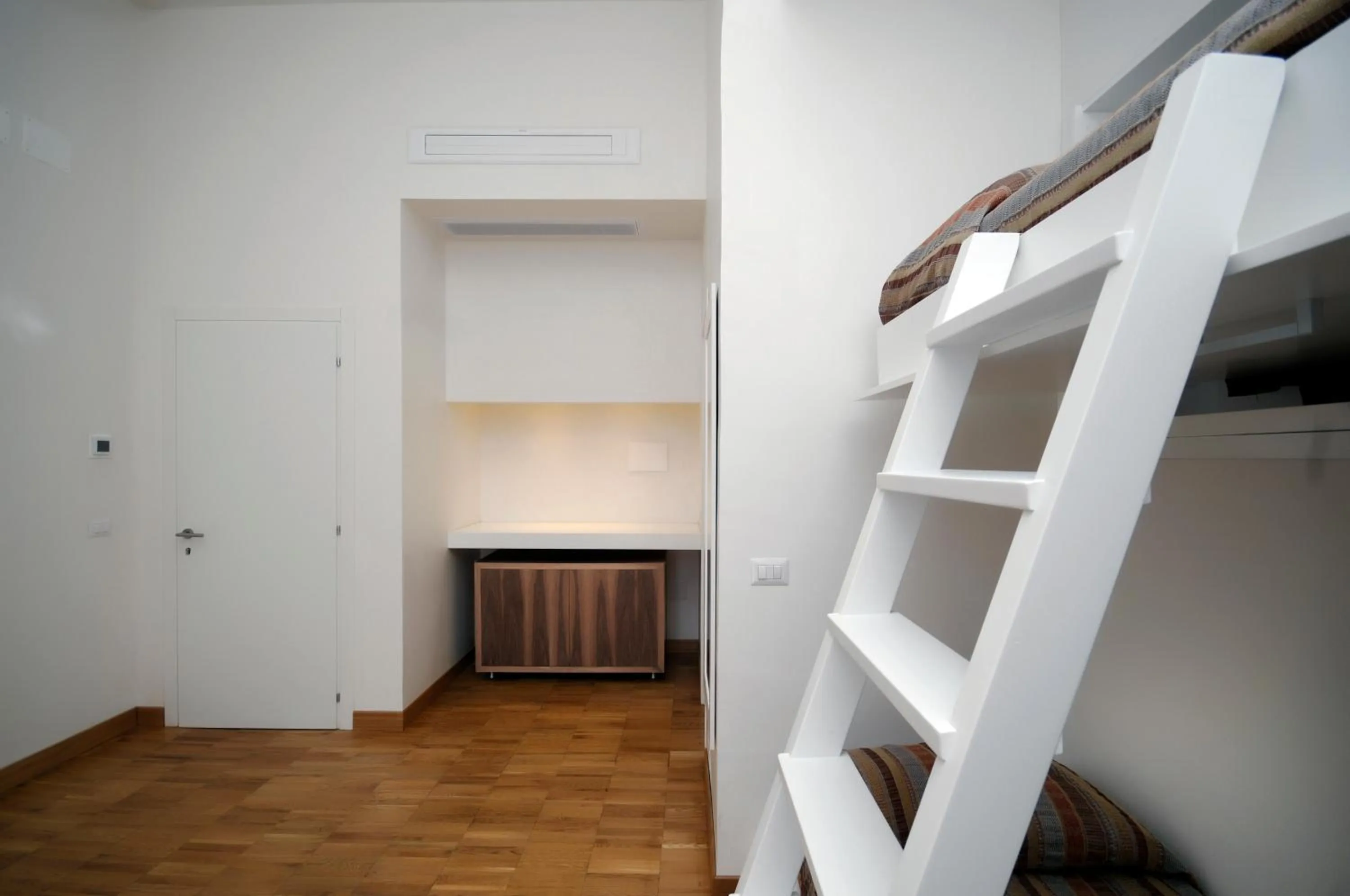 Decorative detail, Bed in Villa Battista srl