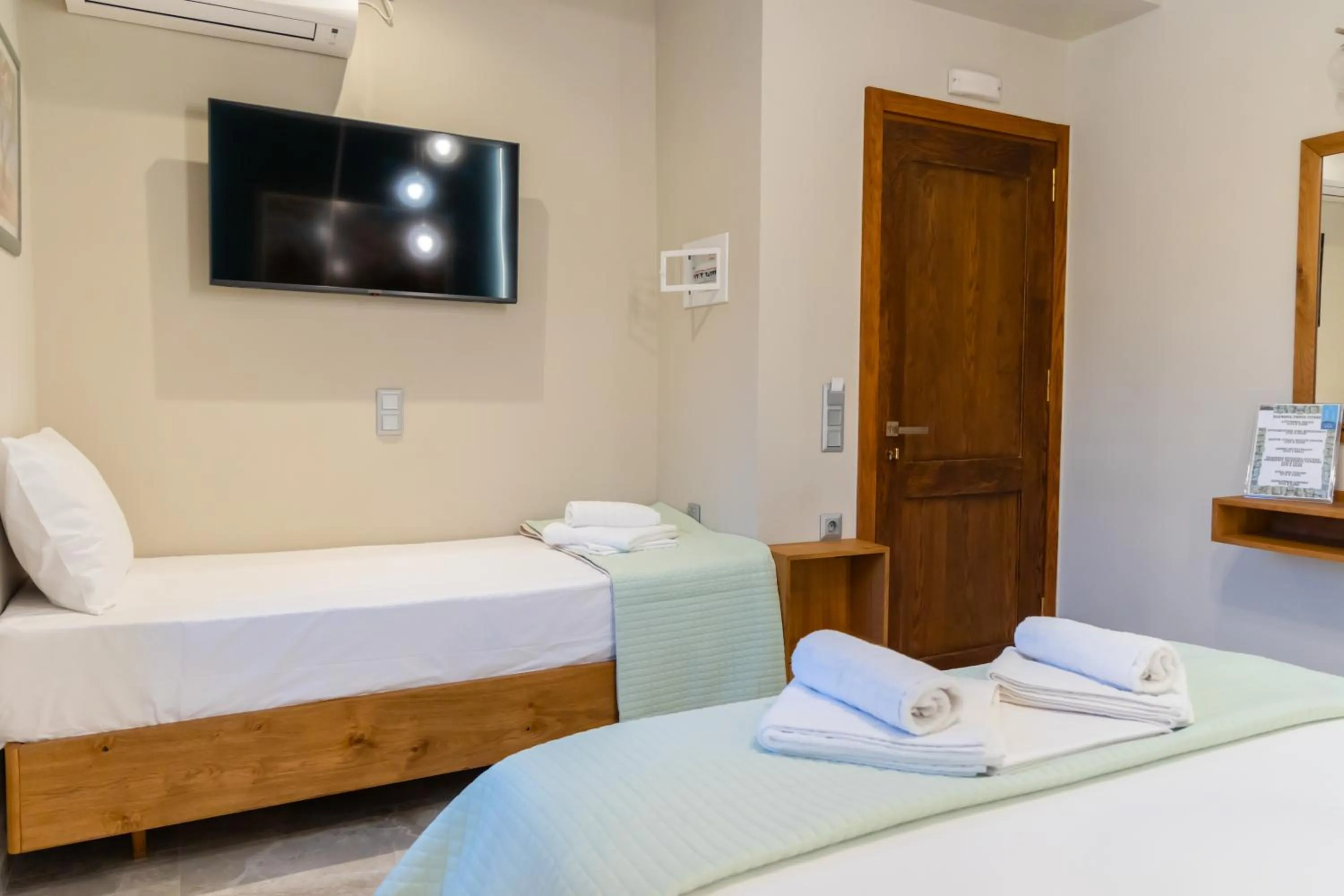 Bedroom, Bed in Armenopetra View Gerolimenas