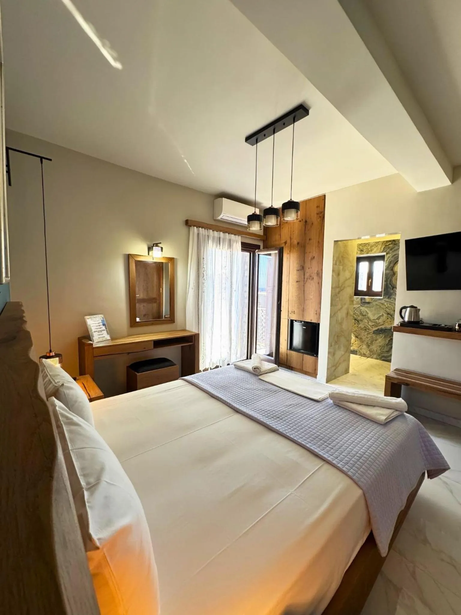 Bed in Armenopetra View Gerolimenas