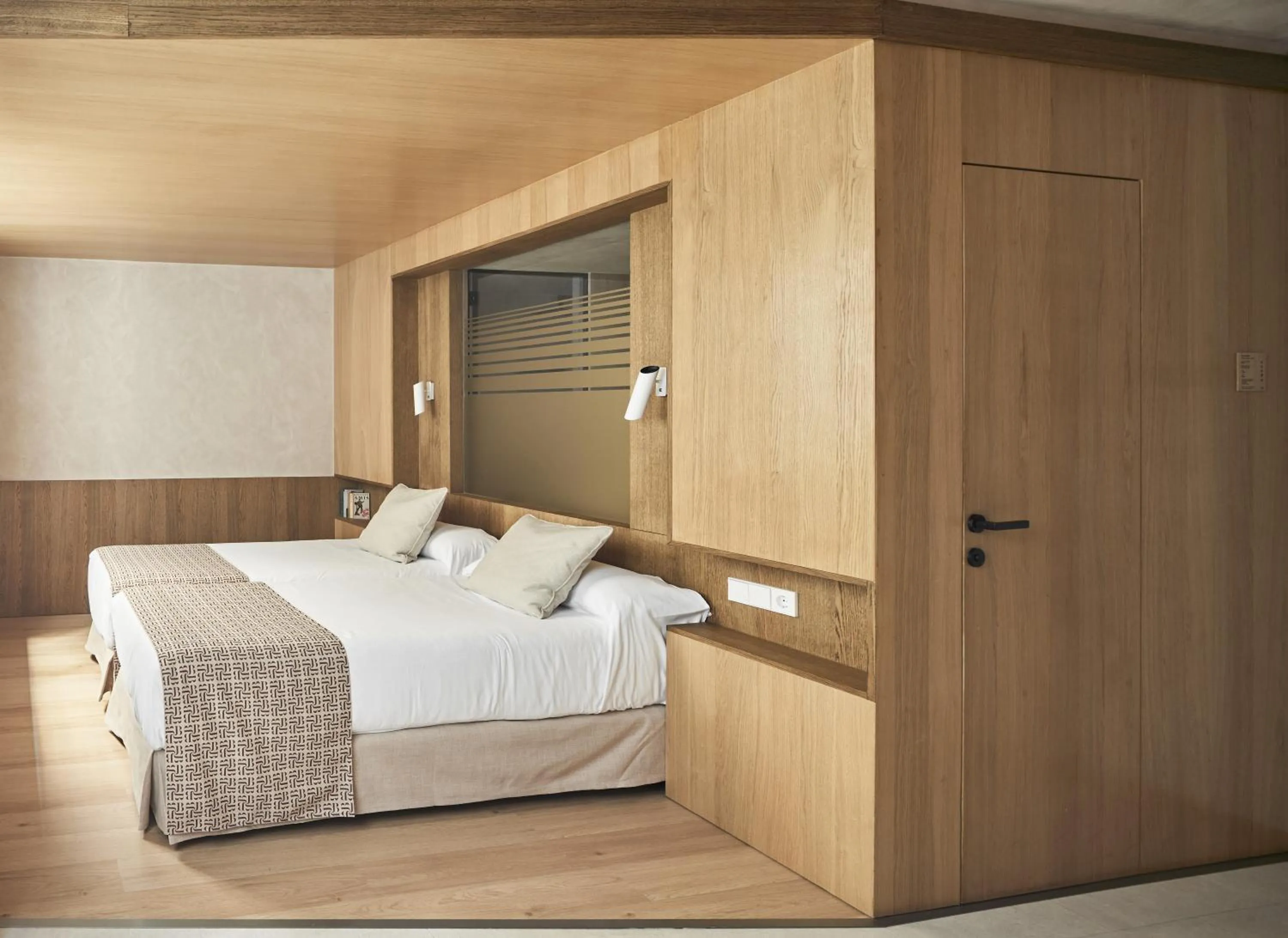 Bed in Apartamentos Juan Bravo