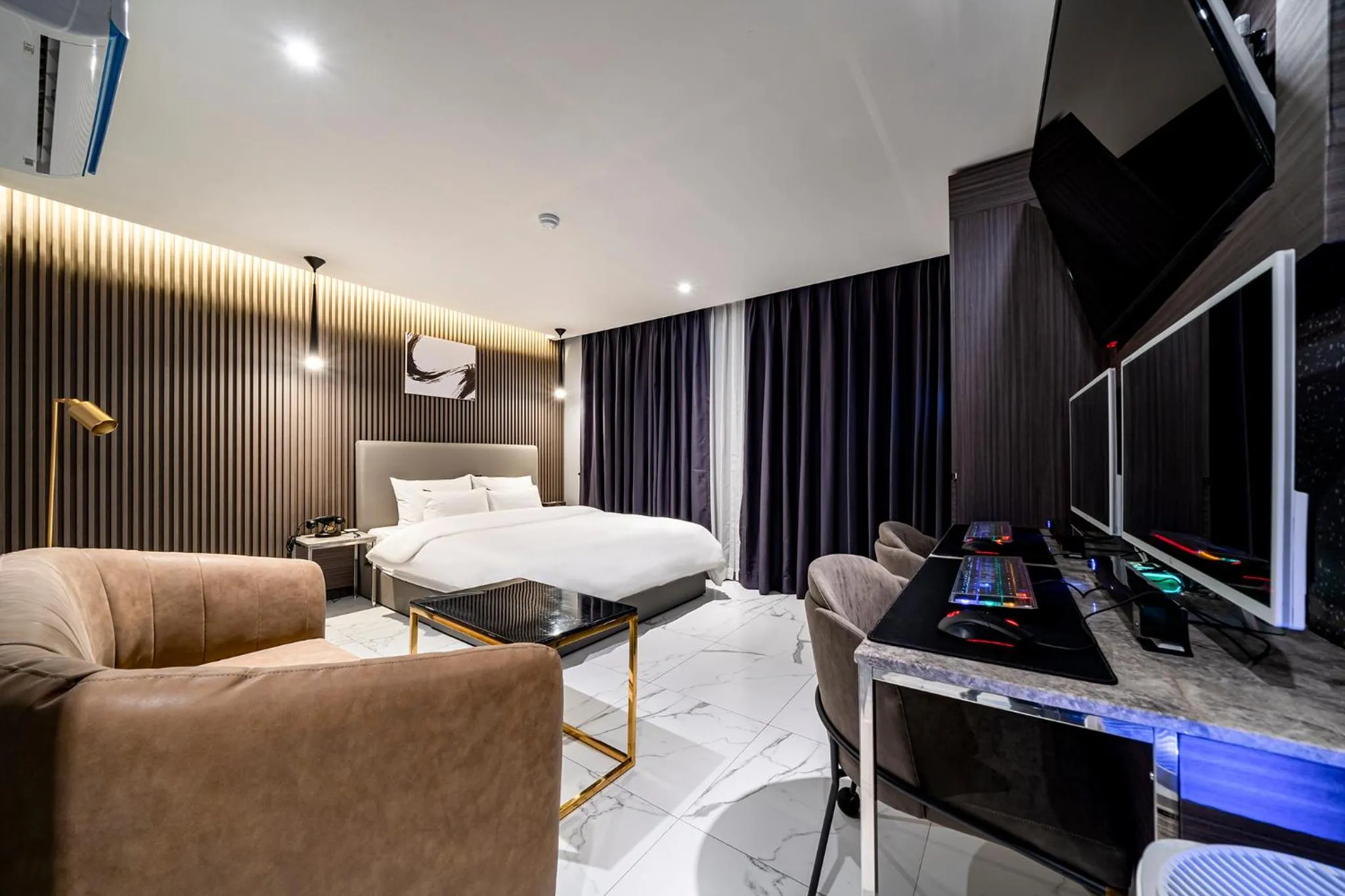 Bed in 충주 어반브라운호텔