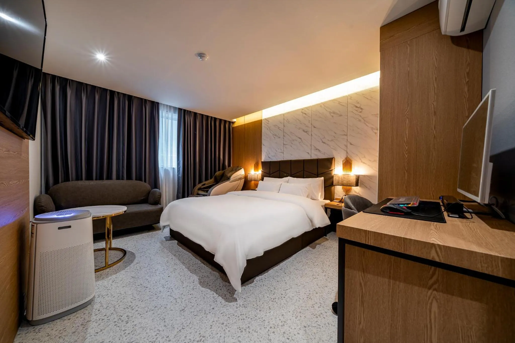 Bed in 충주 어반브라운호텔