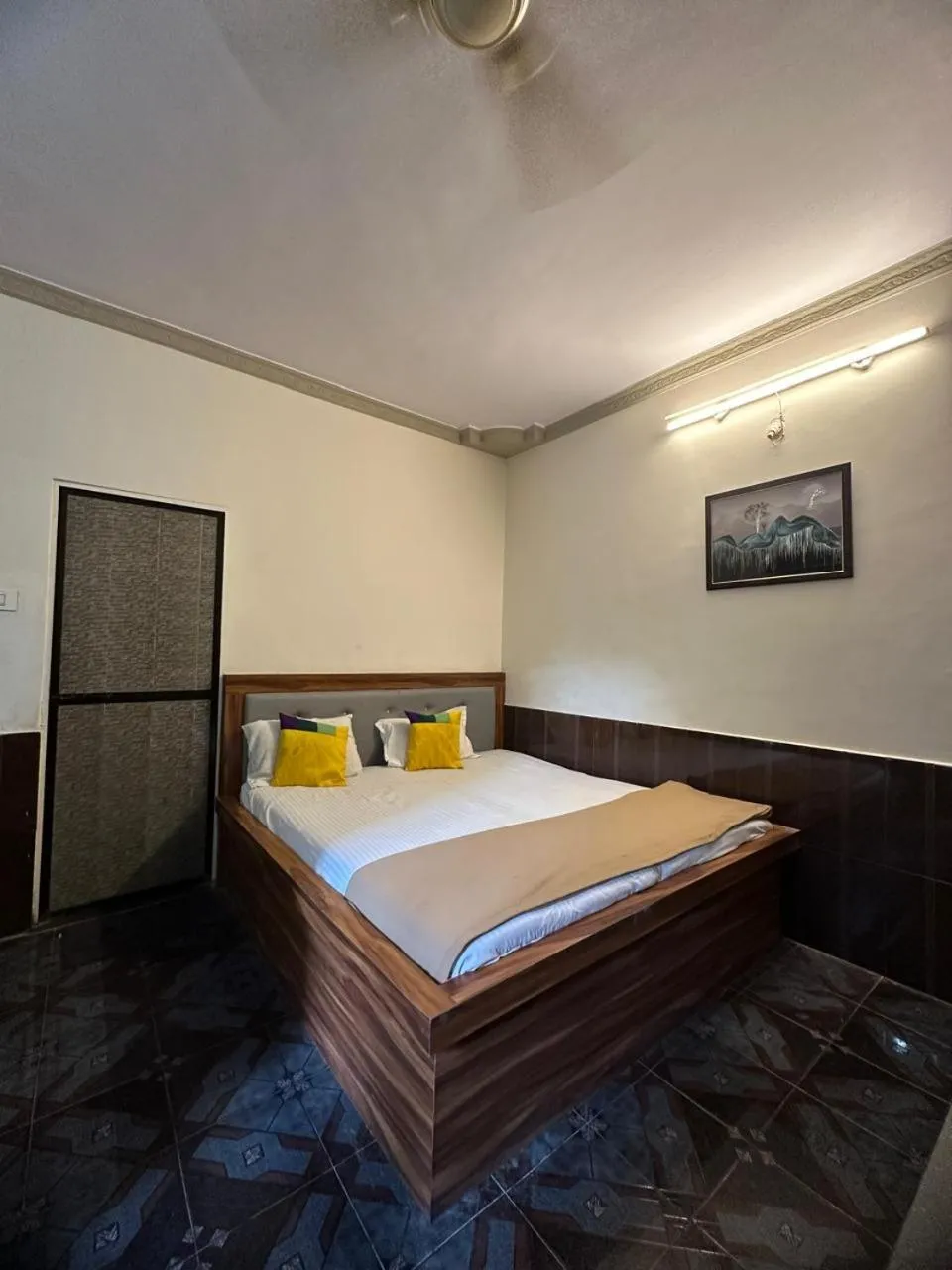 Bed in Goa Holiday Beach Resort