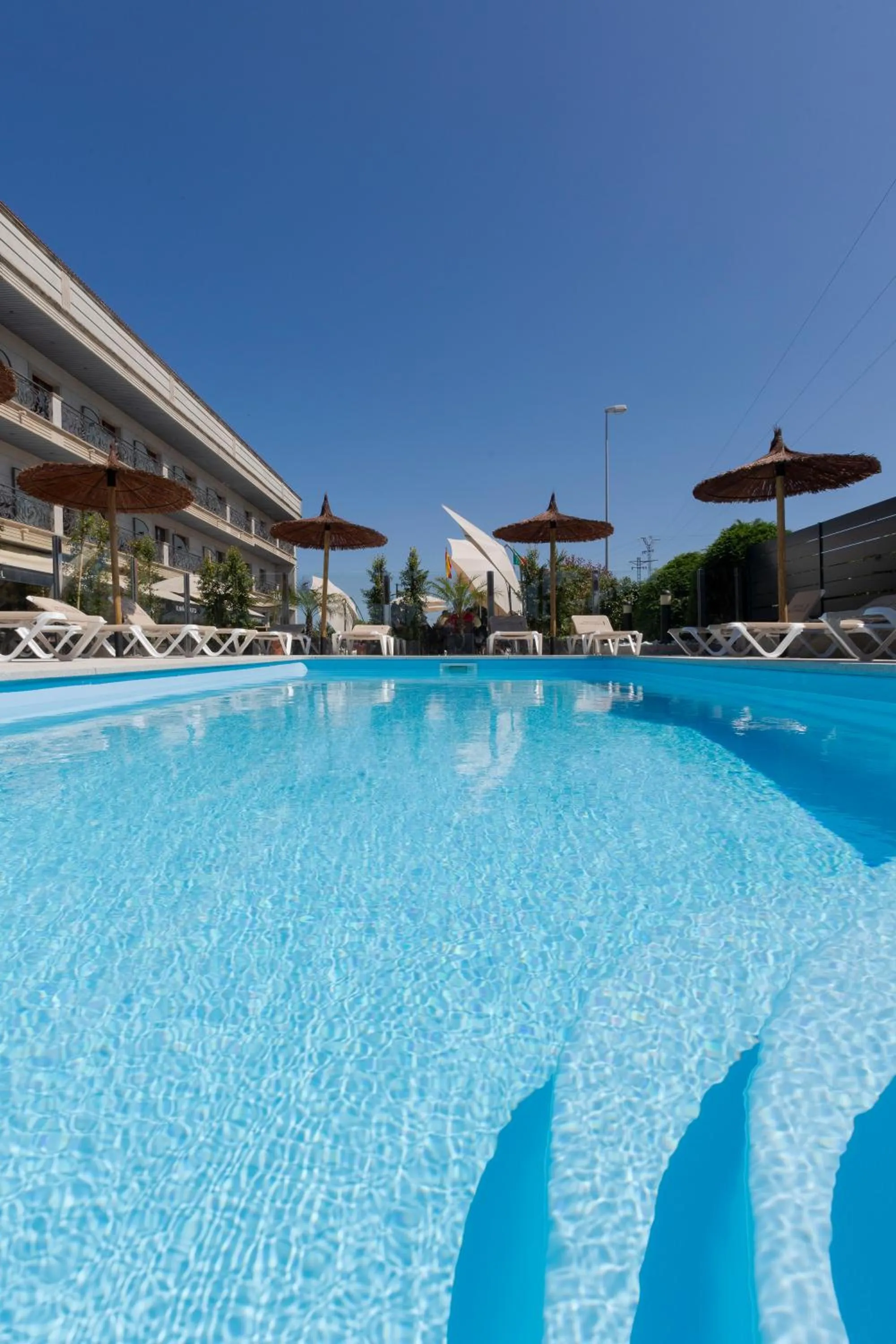 Pool view in Hotel Alfonso I