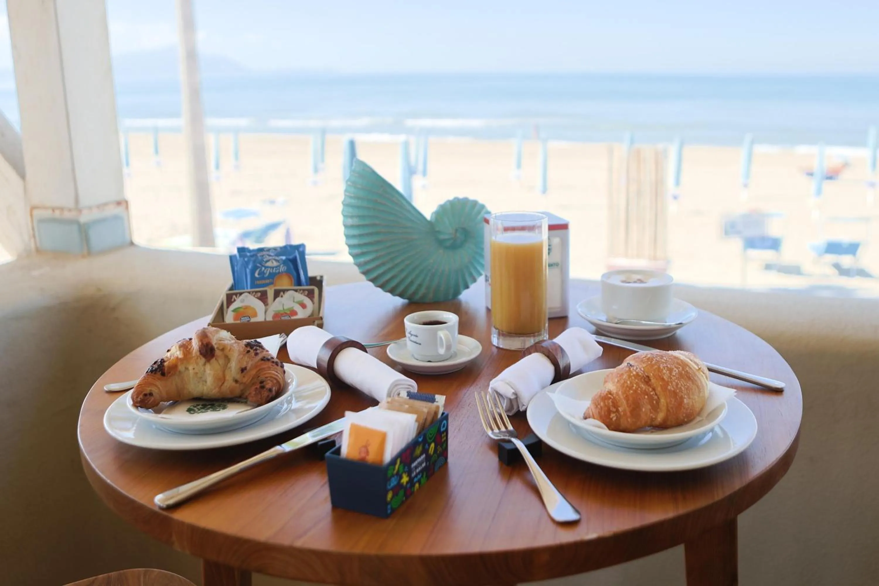 Breakfast in Hotel Barracuda