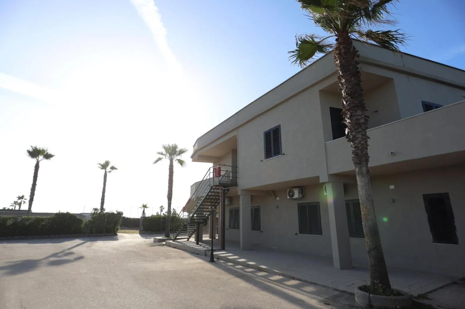 Property building in Hotel Barracuda