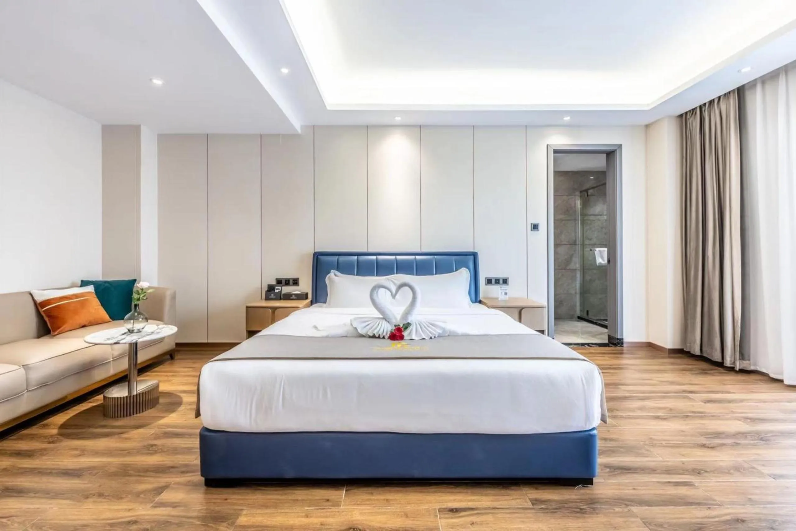 Bedroom, Bed in Bole Jing Pin Hotel