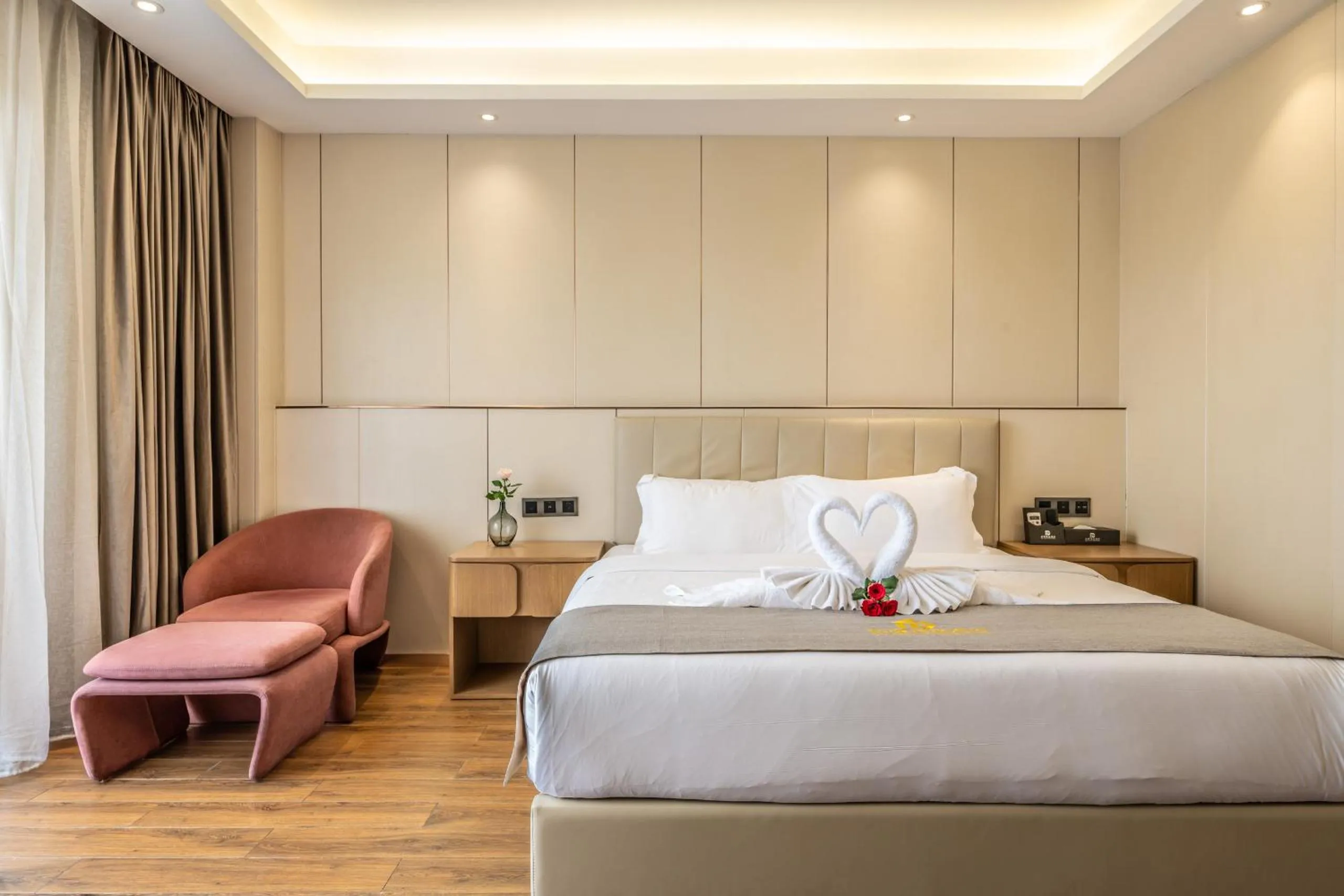 Bedroom, Bed in Bole Jing Pin Hotel